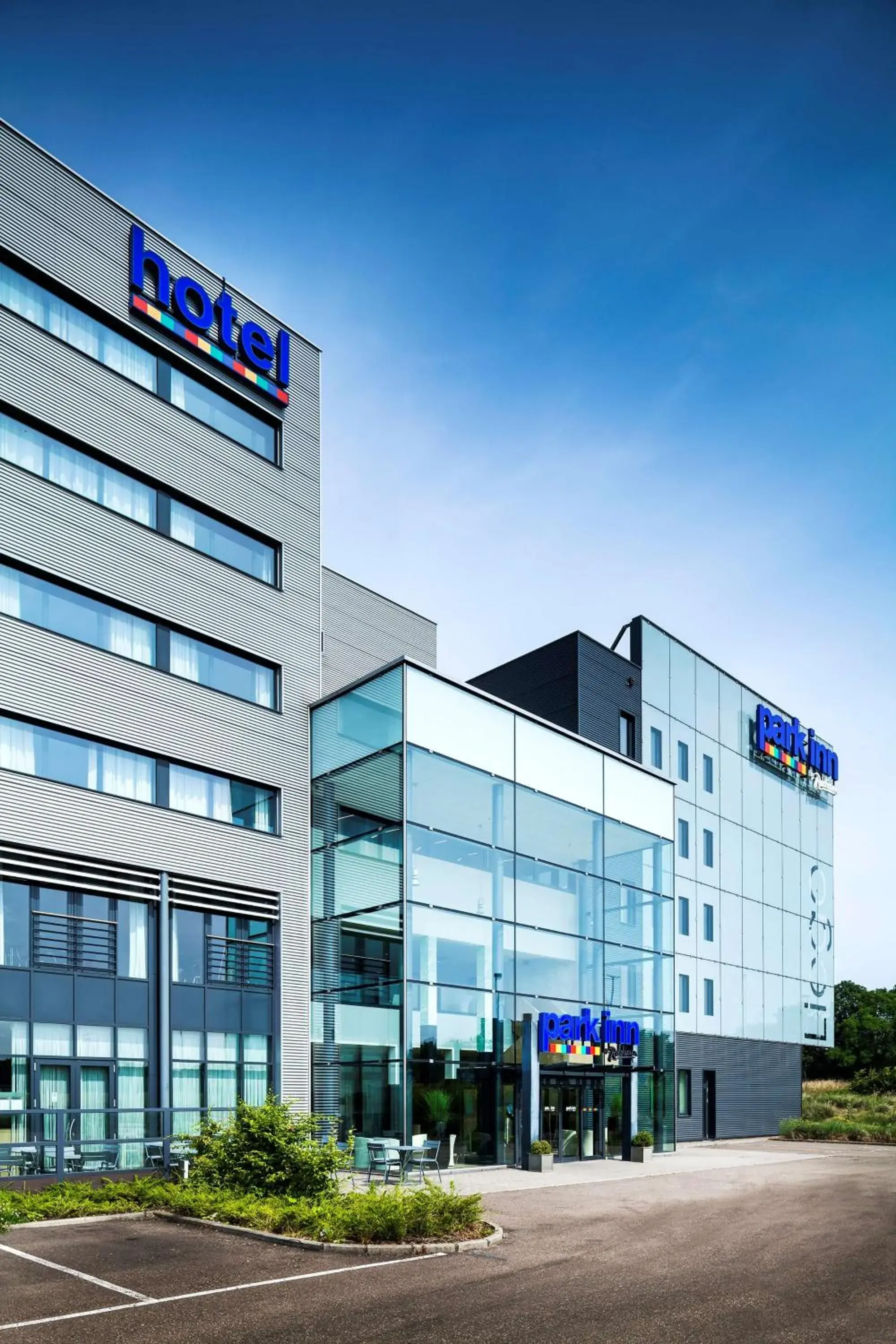 Park Inn by Radisson Liege Airport Park Inn by Radisson Liege Airport