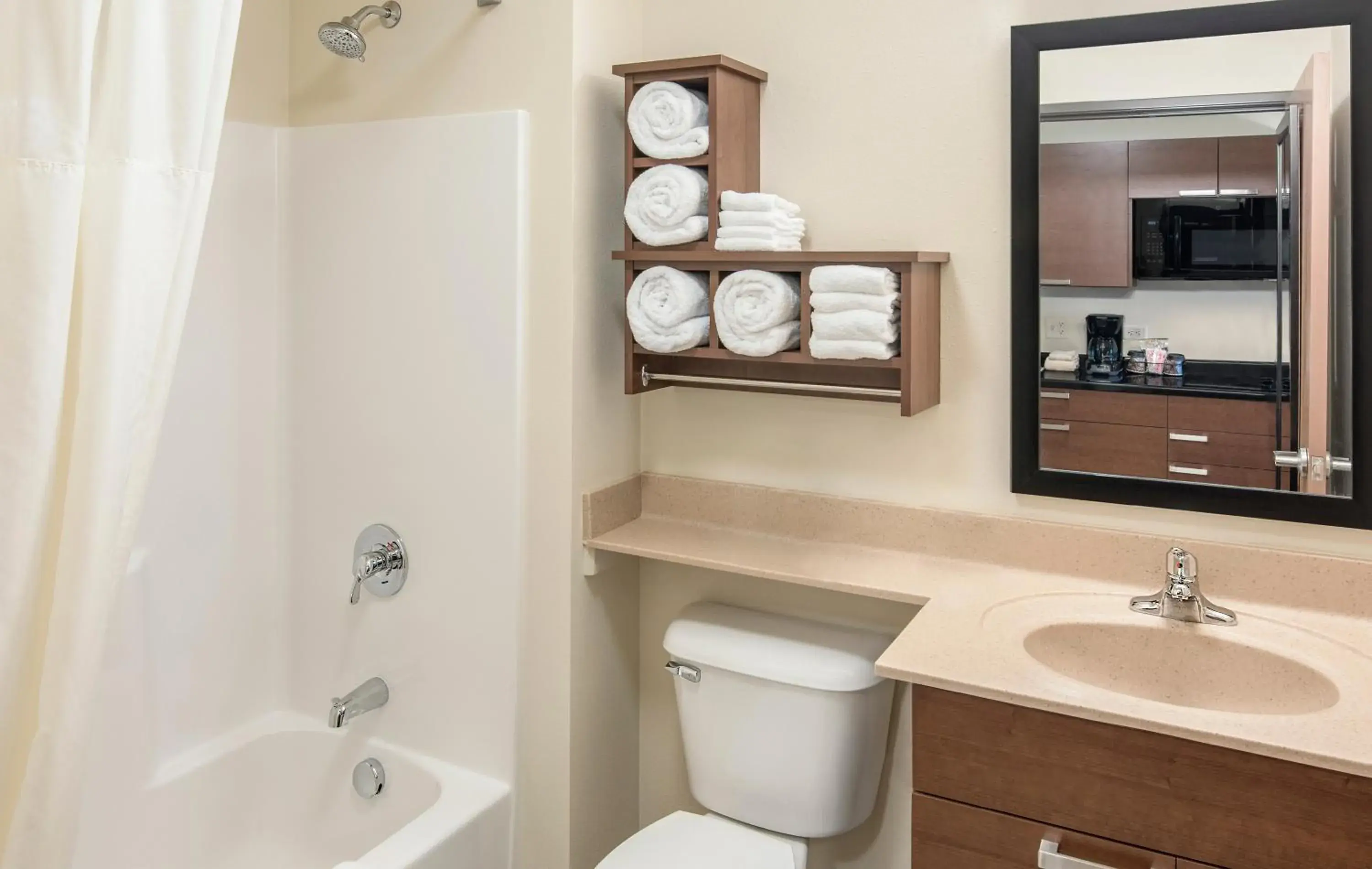 1 King Room with Recliner in My Place Hotel-Boise/Meridian, ID 1 King Room with Recliner in My Place Hotel-Boise/Meridian, ID