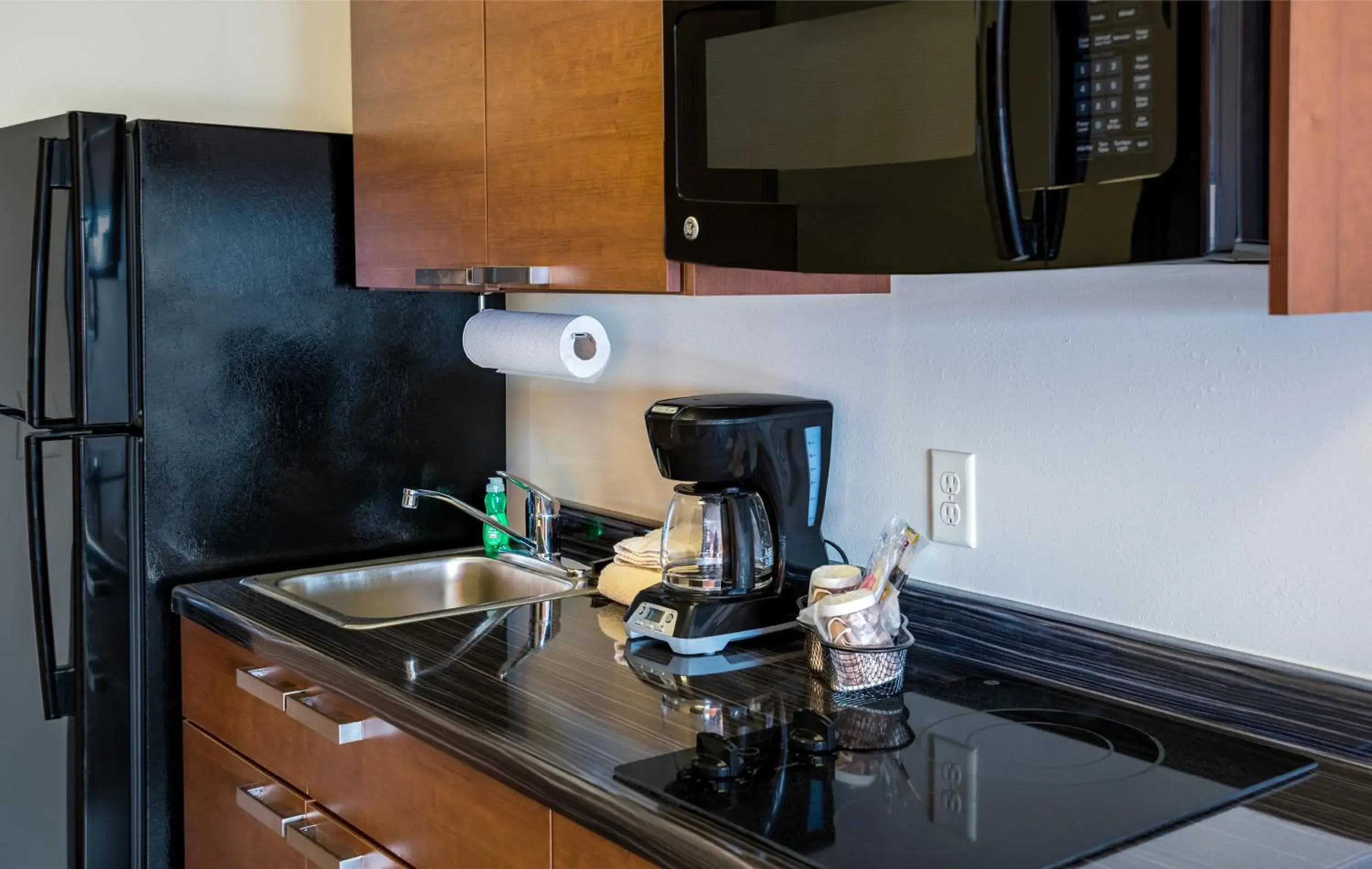Queen Room with Two Queen Beds in My Place Hotel-Boise/Meridian, ID Queen Room with Two Queen Beds in My Place Hotel-Boise/Meridian, ID