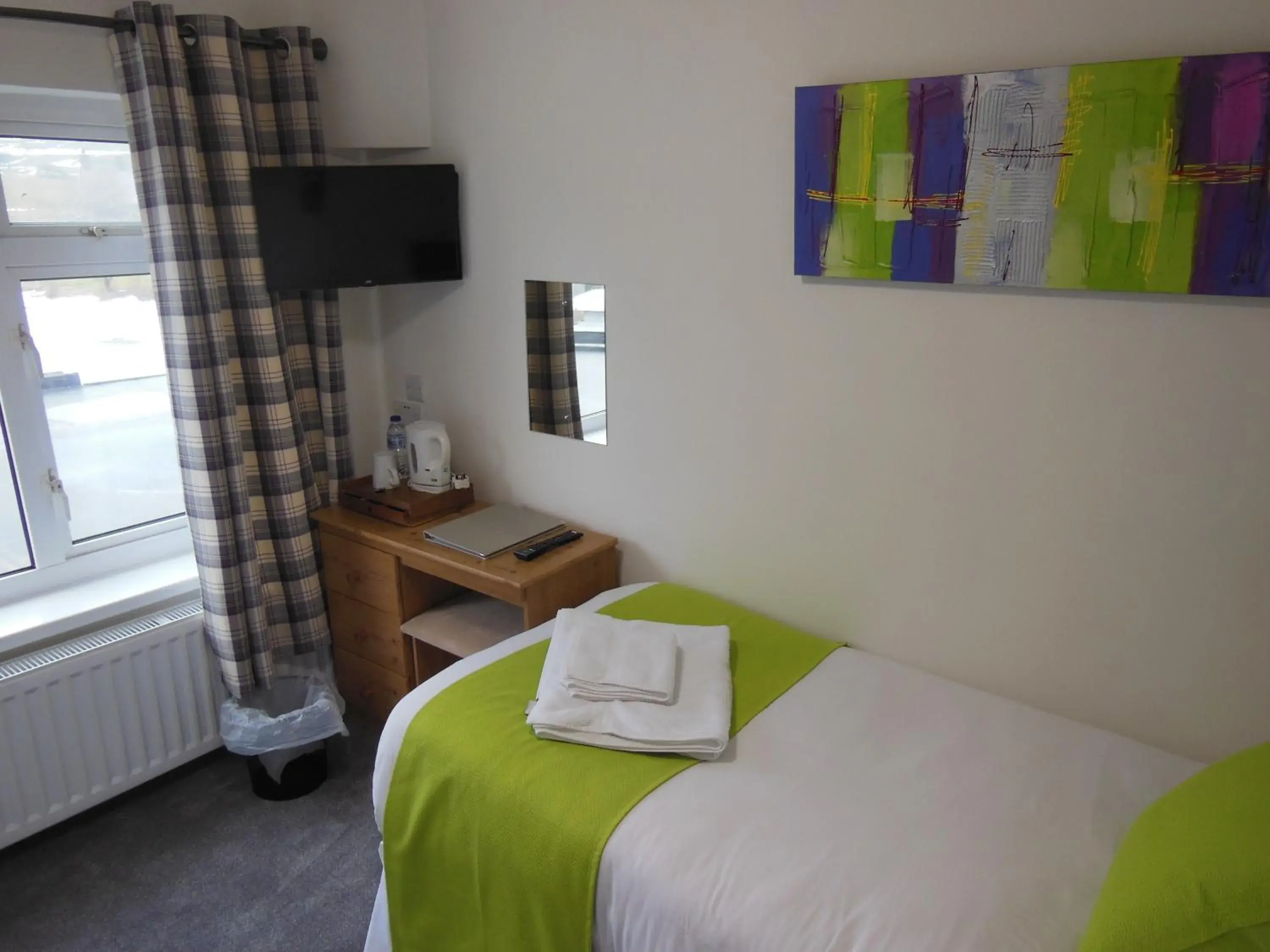 Single Room with Shower in Y Giler Arms Single Room with Shower in Y Giler Arms