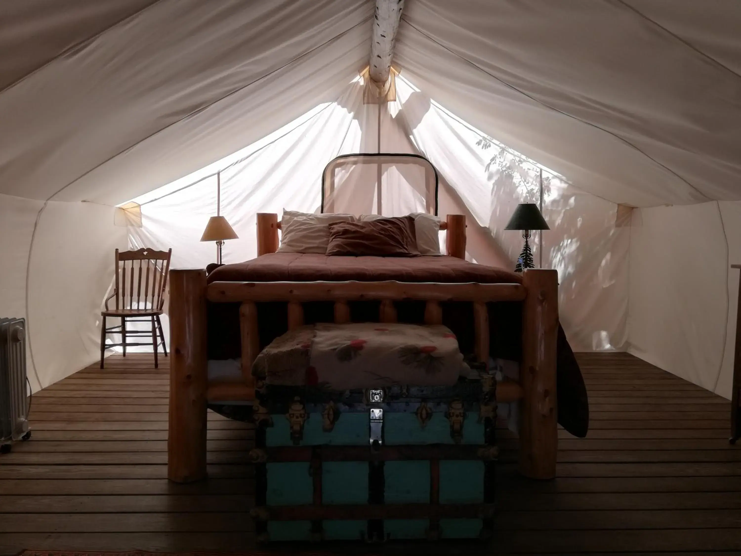 Tent in The Woods Inn Tent in The Woods Inn