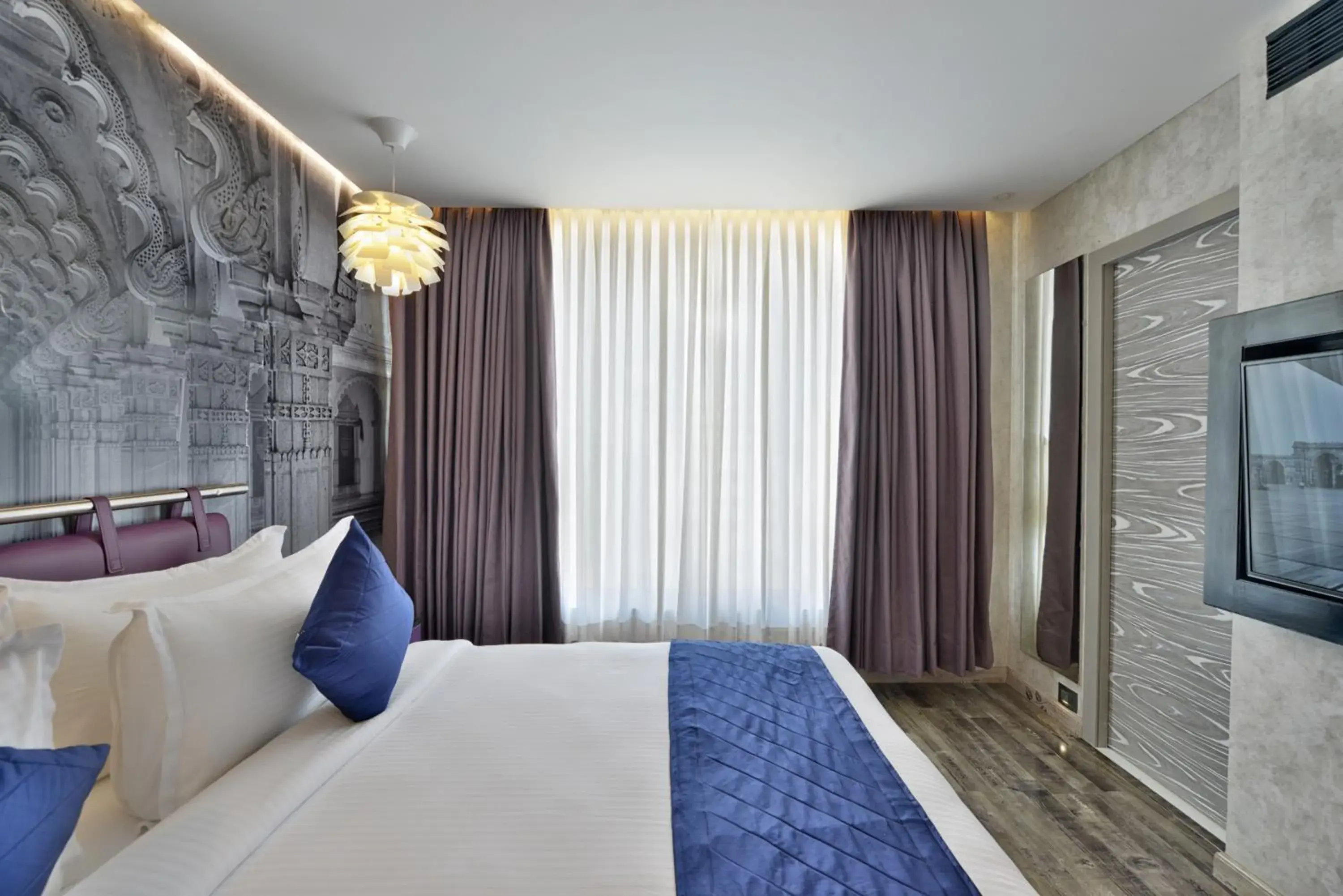 One-Bedroom Apartment in Regenta Central Antarim Ahmedabad One-Bedroom Apartment in Regenta Central Antarim Ahmedabad