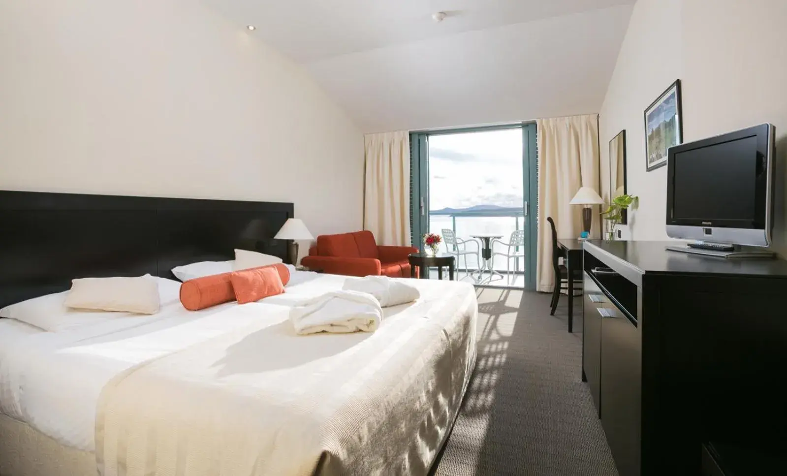 Standard Single Room with Mountain View in Admiral Grand Hotel Standard Single Room with Mountain View in Admiral Grand Hotel