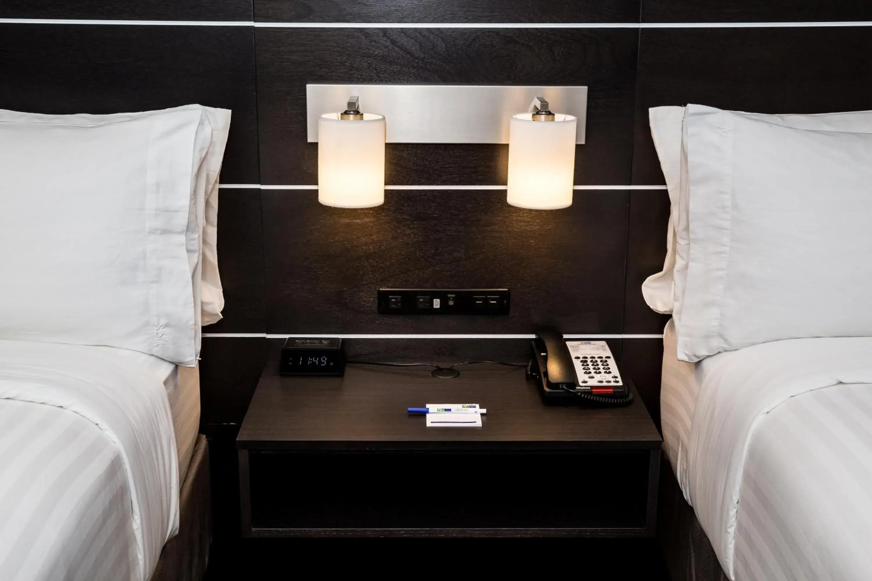 Standard Queen Room with Two Queen Beds in Holiday Inn Express - North Augusta South Carolina by IHG Standard Queen Room with Two Queen Beds in Holiday Inn Express - North Augusta South Carolina by IHG