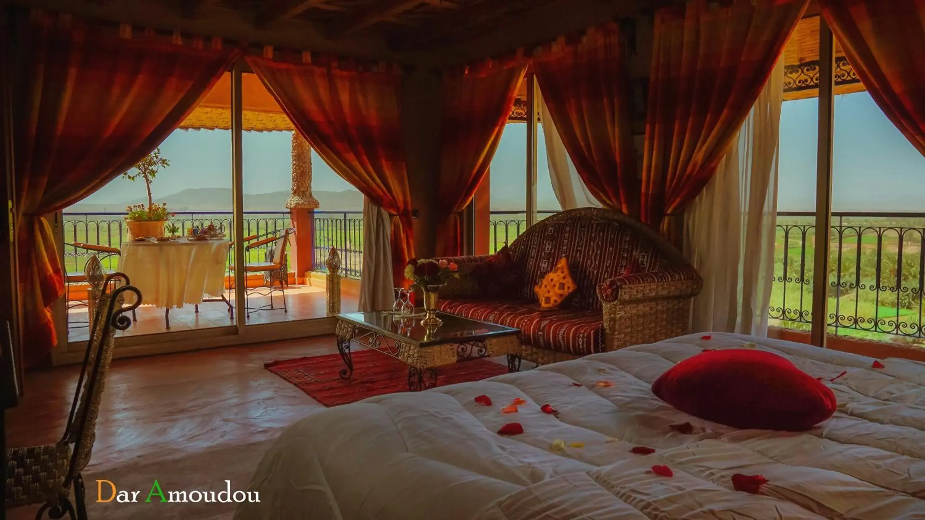 Junior Suite with Balcony - single occupancy in Dar Amoudou Junior Suite with Balcony - single occupancy in Dar Amoudou