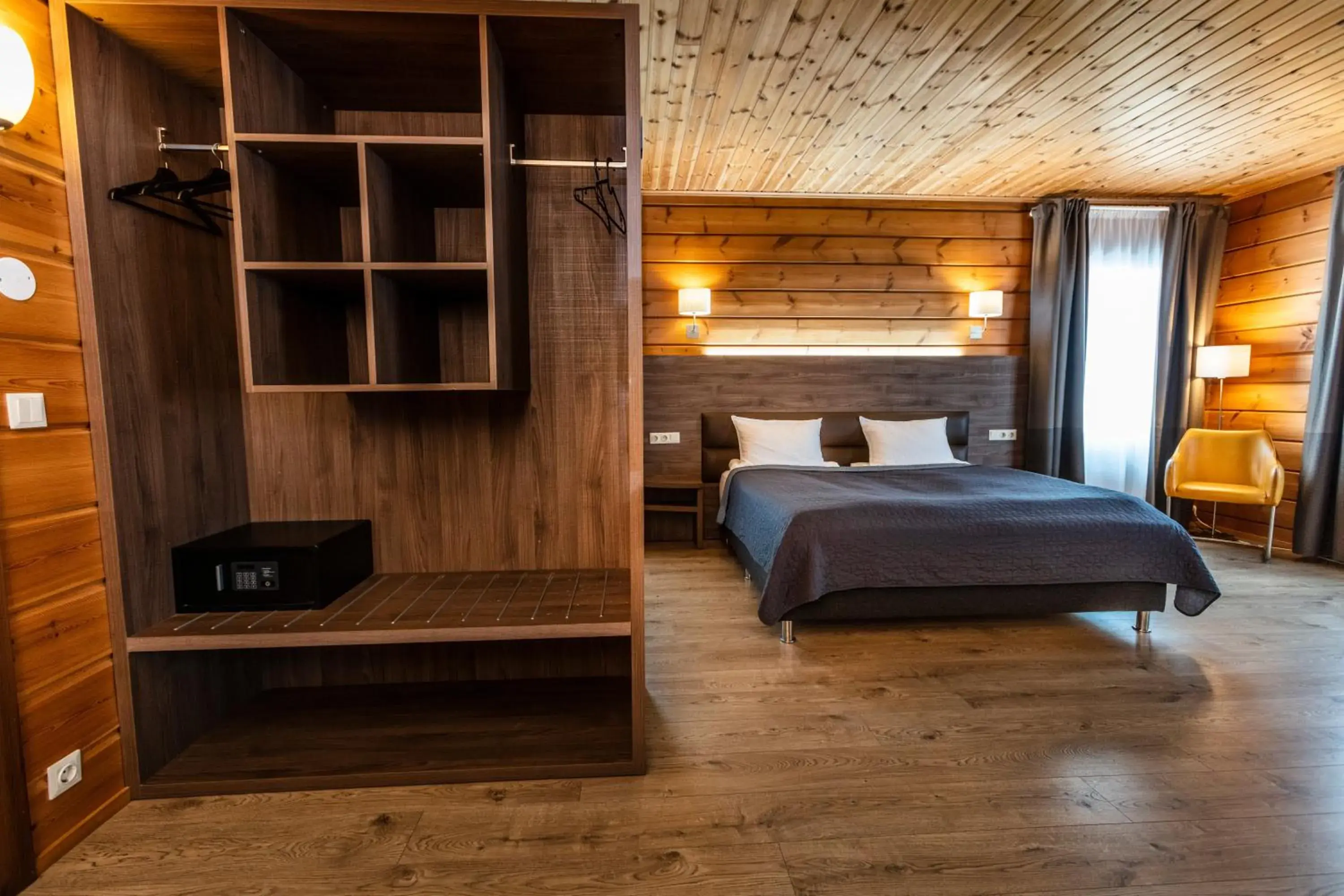 Deluxe King Suite in Lighthouse-Inn Deluxe King Suite in Lighthouse-Inn