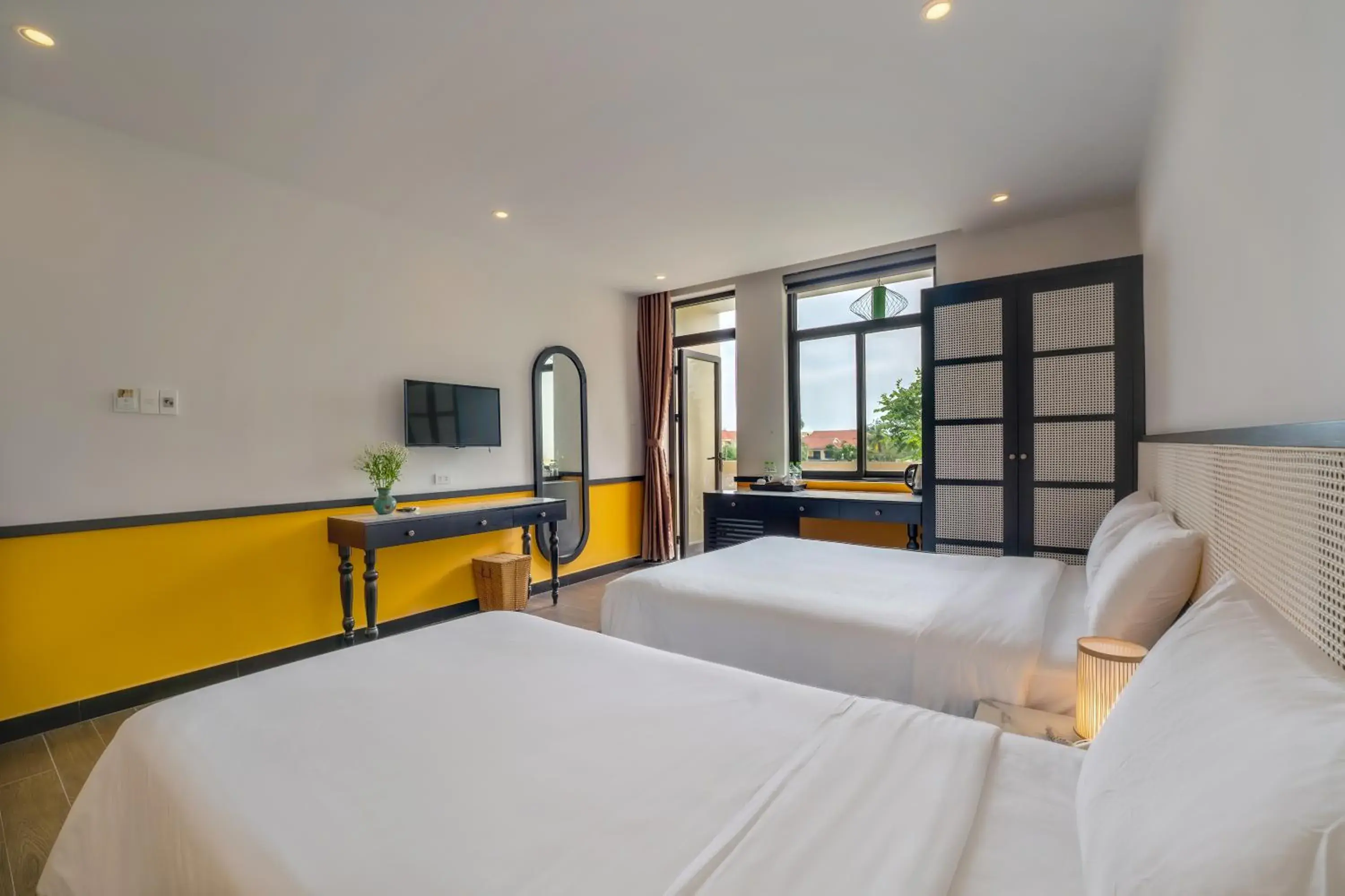 Deluxe Triple Room in Hoi An Ivy Hotel Deluxe Triple Room in Hoi An Ivy Hotel