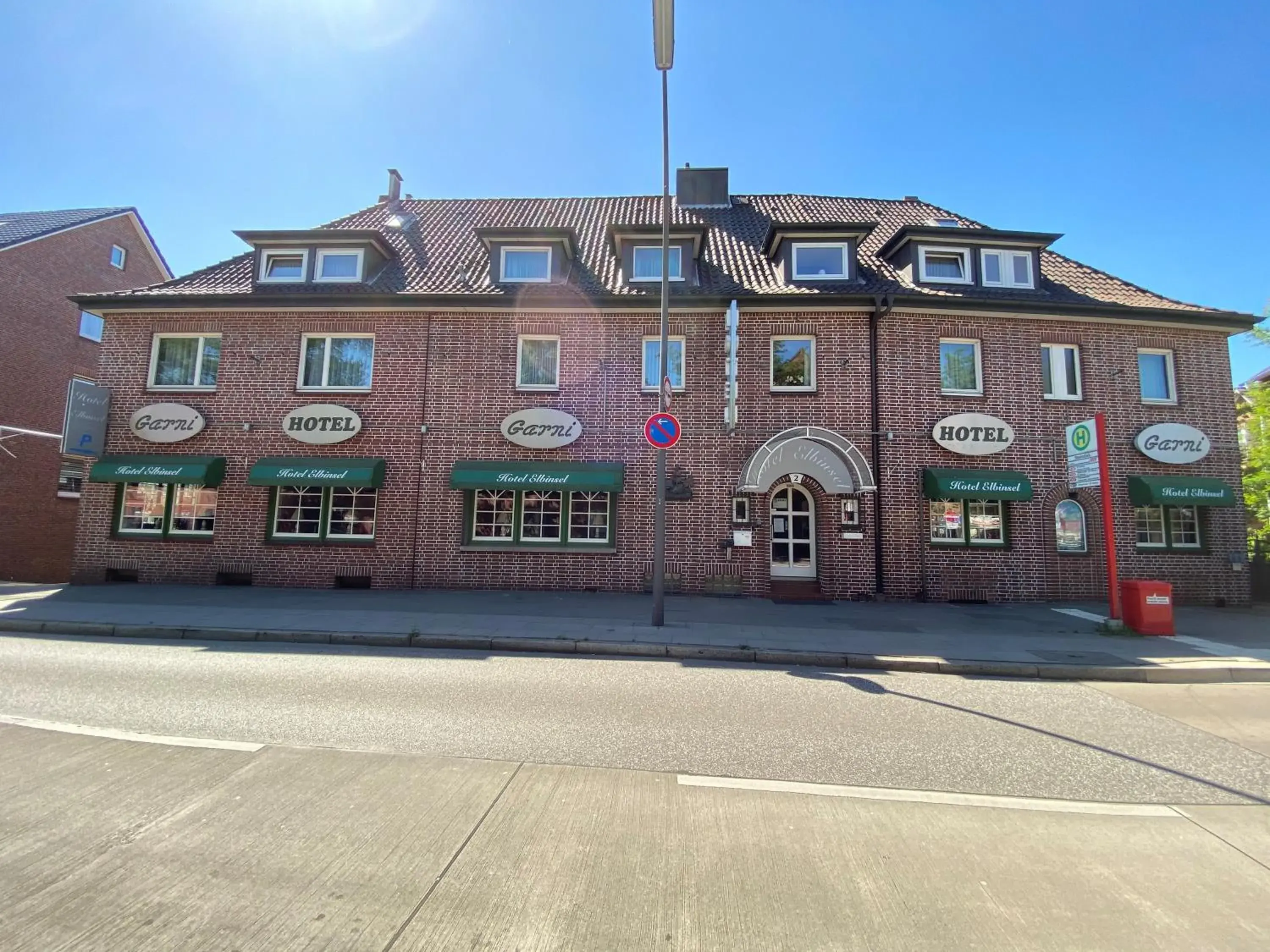 Hotel Elbinsel free parking Hotel Elbinsel free parking