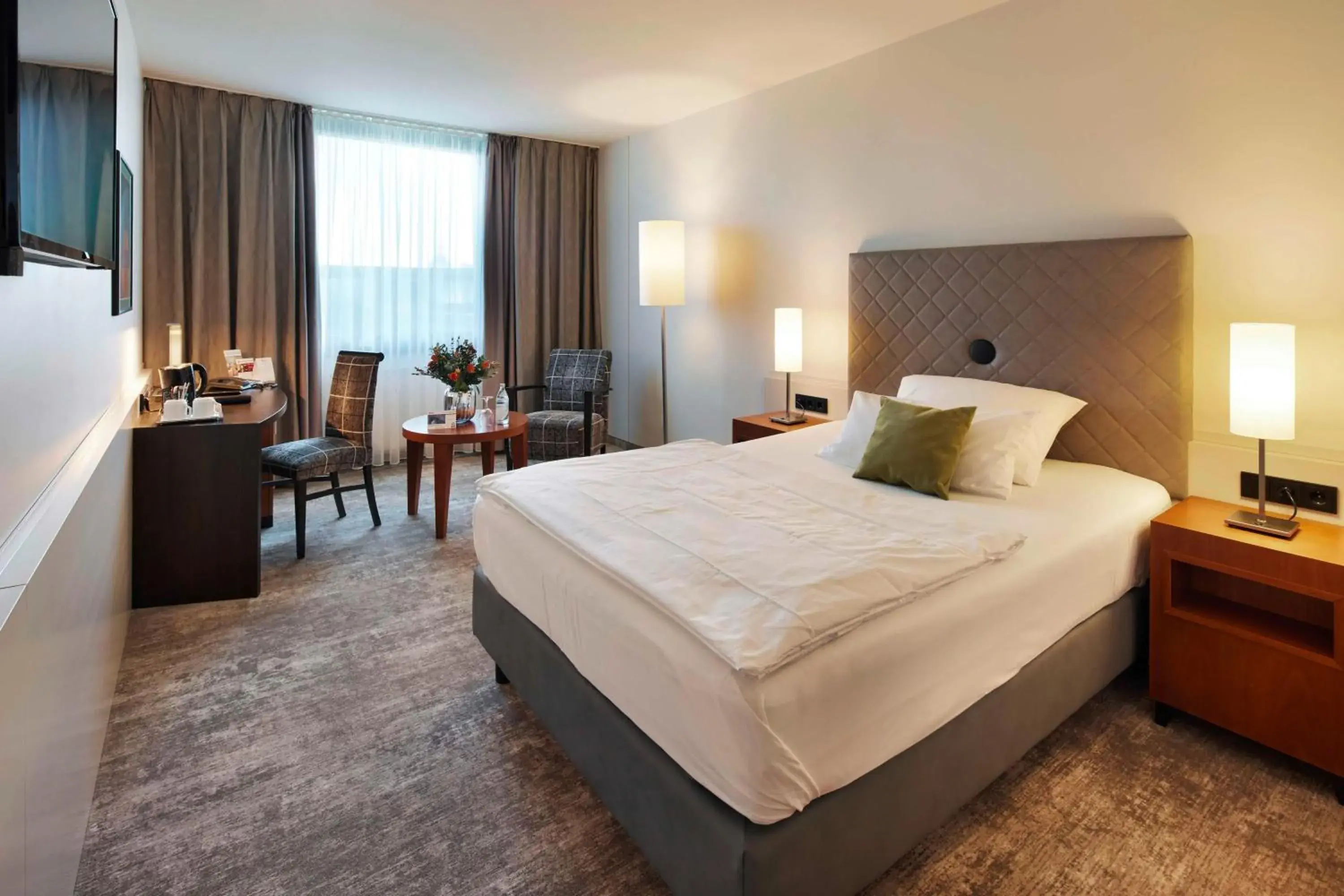 Business Queen Room in Best Western Plus Arosa Hotel Business Queen Room in Best Western Plus Arosa Hotel