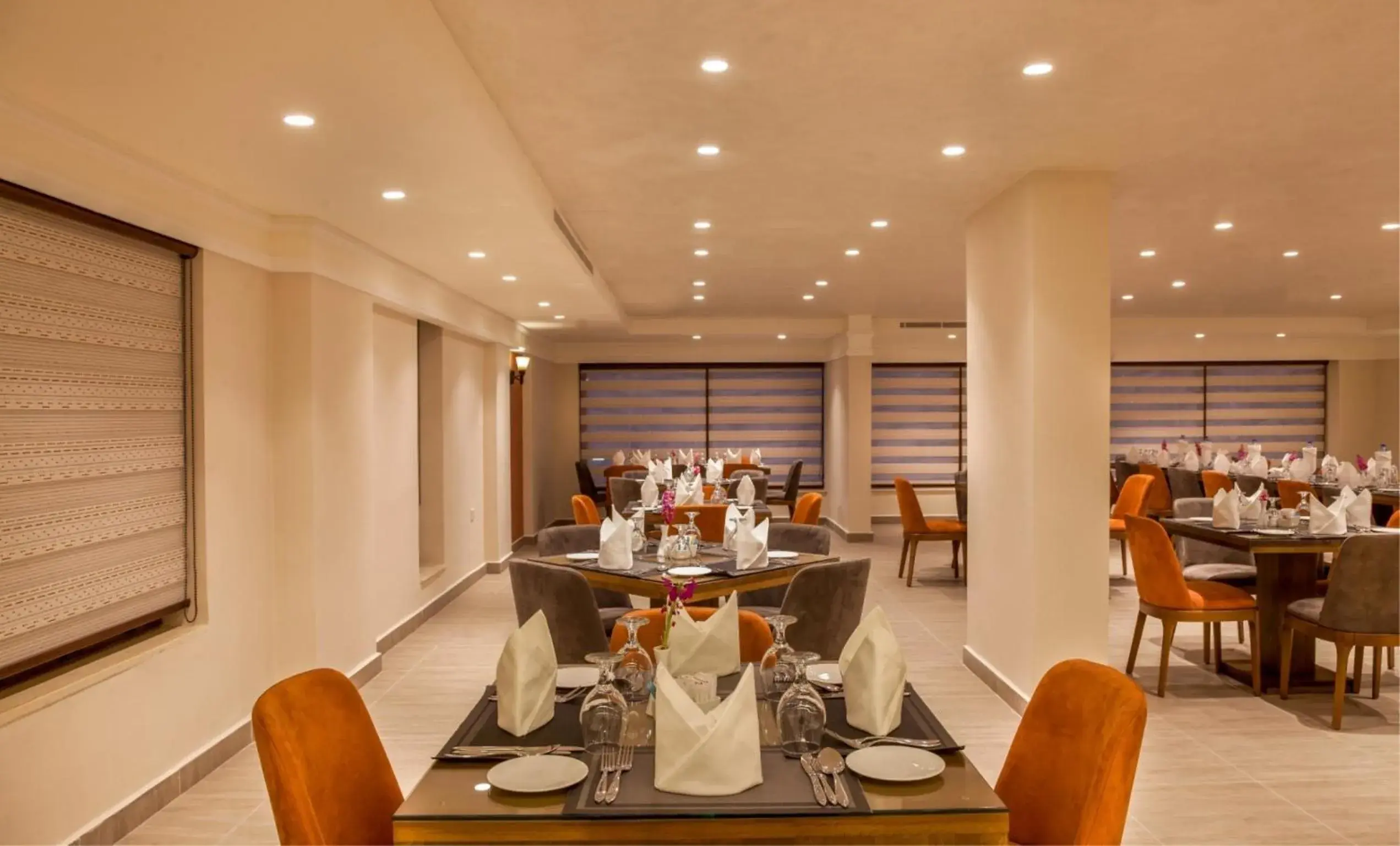 Deluxe Queen Room in Gerasa Hotel Deluxe Queen Room in Gerasa Hotel