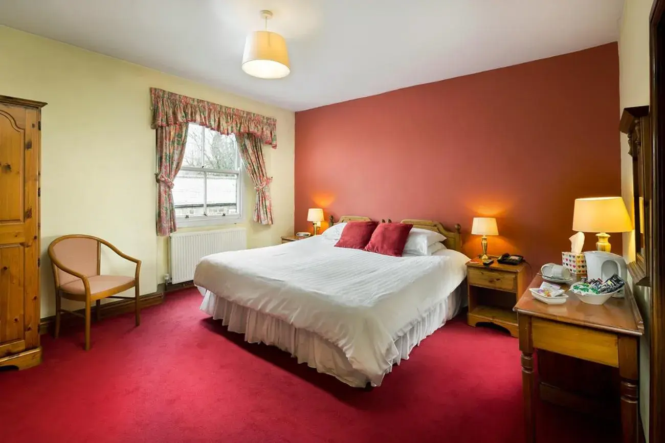 Double or Twin Room in The Queens Head Kettlesing Double or Twin Room in The Queens Head Kettlesing