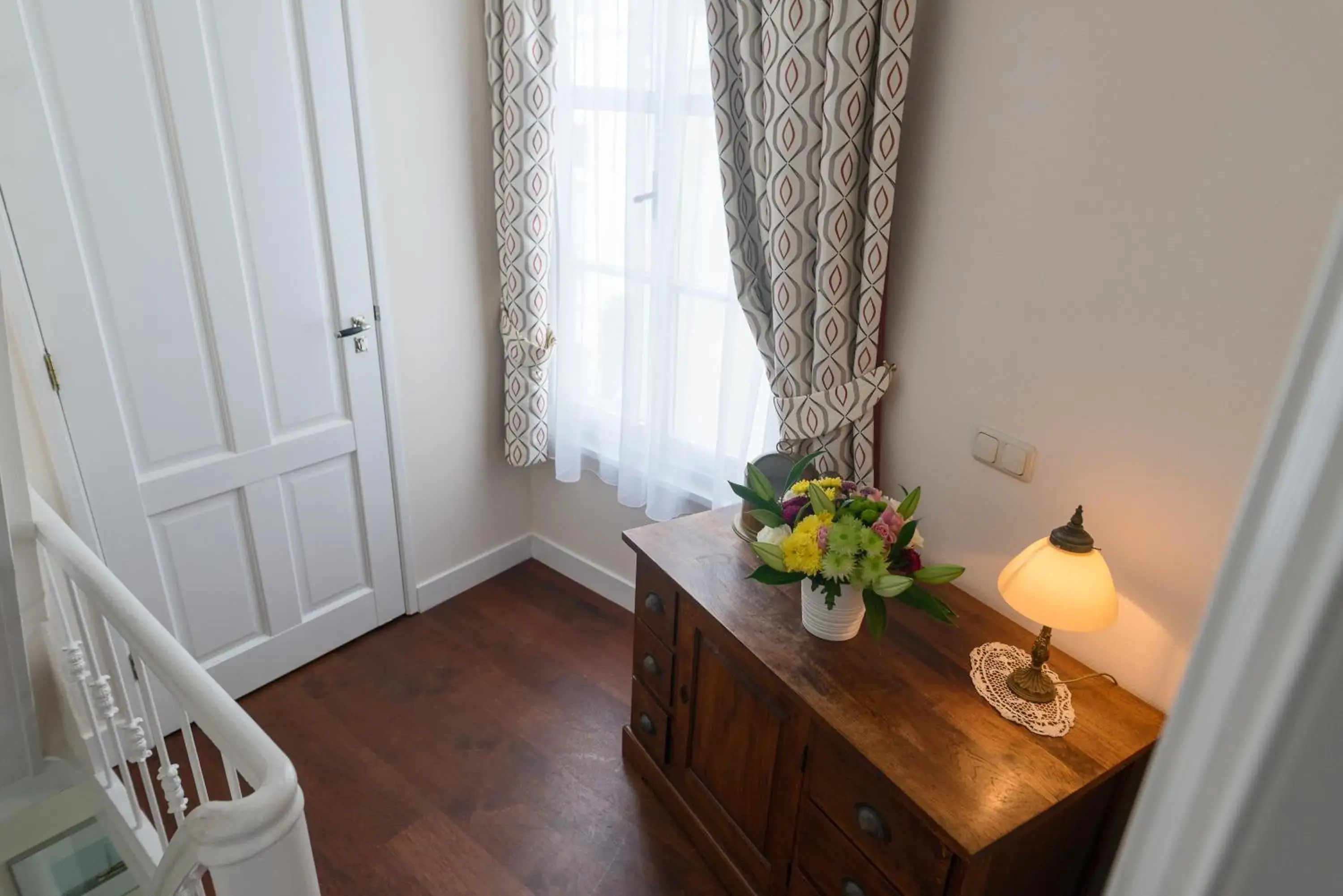 Junior Suite with Canal View in Keizershouse Amsterdam Junior Suite with Canal View in Keizershouse Amsterdam