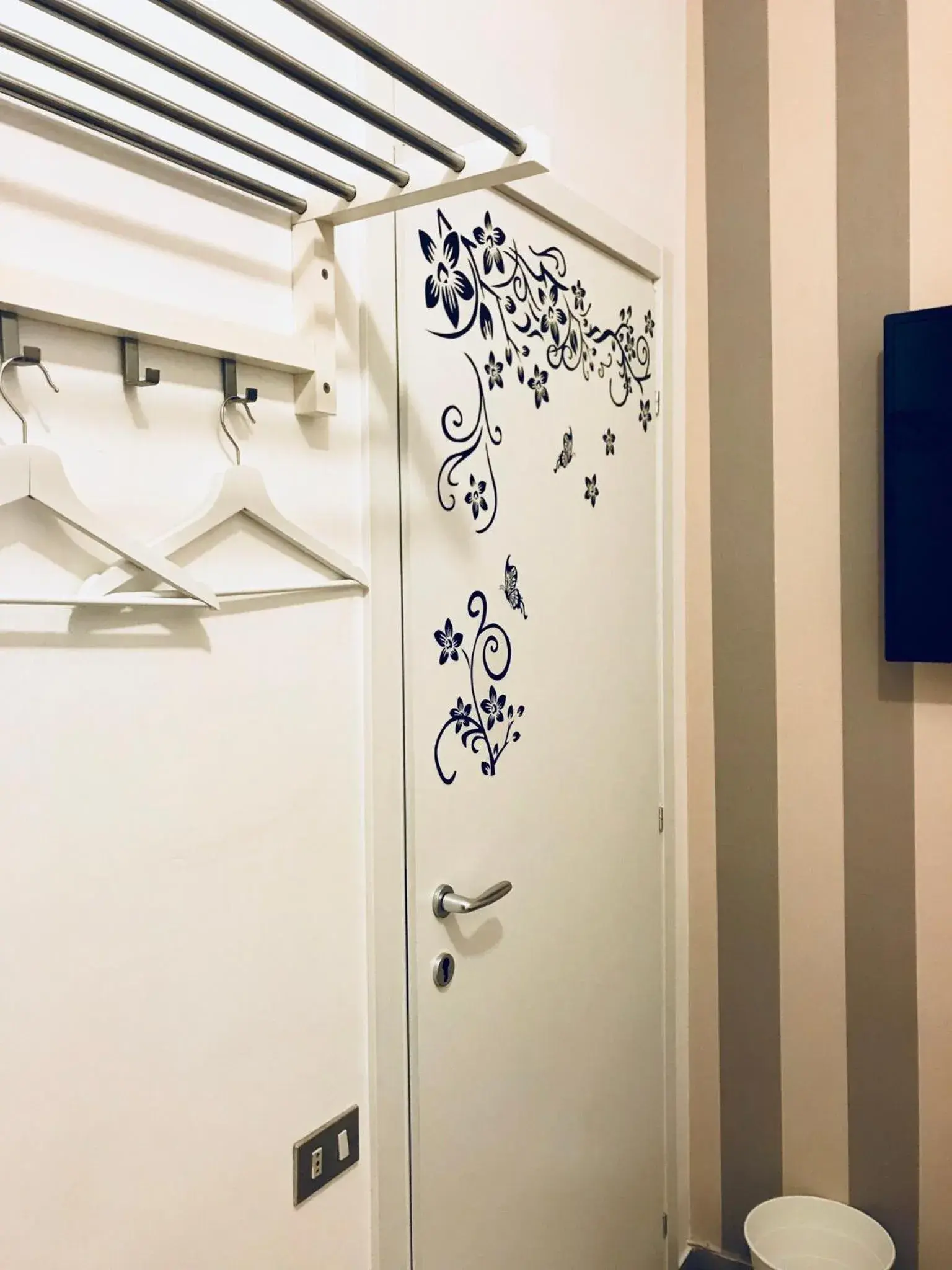 Economy Single Room - single occupancy in Simoni 10 Economy Single Room - single occupancy in Simoni 10