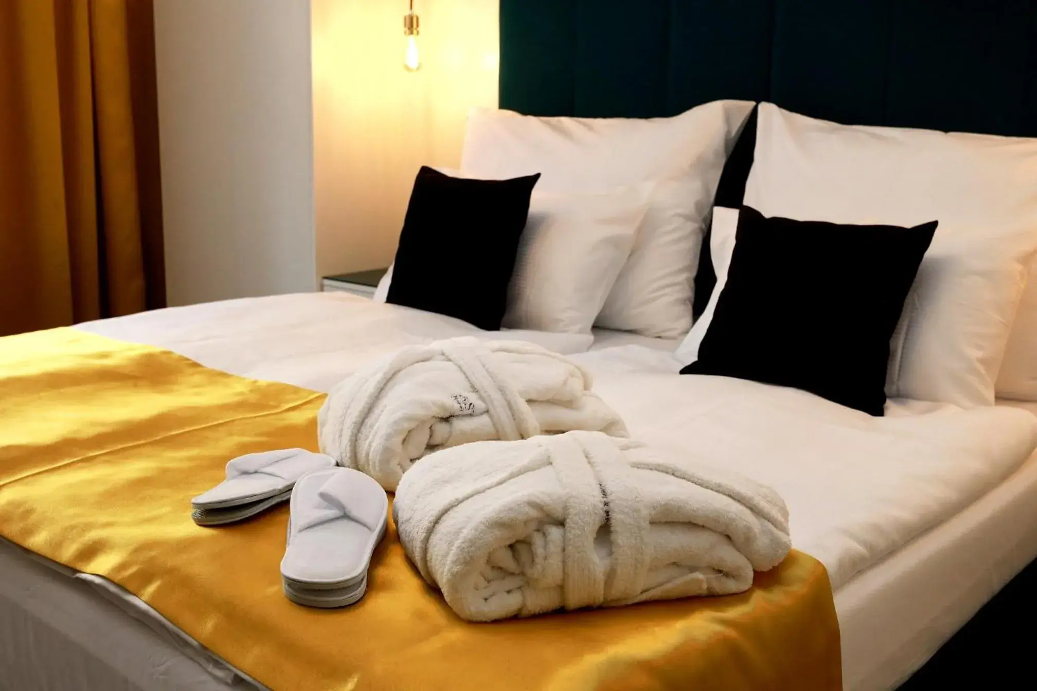 Suite in Art Deco WOLKER by ASTORIA Hotel & Medical Spa Suite in Art Deco WOLKER by ASTORIA Hotel & Medical Spa