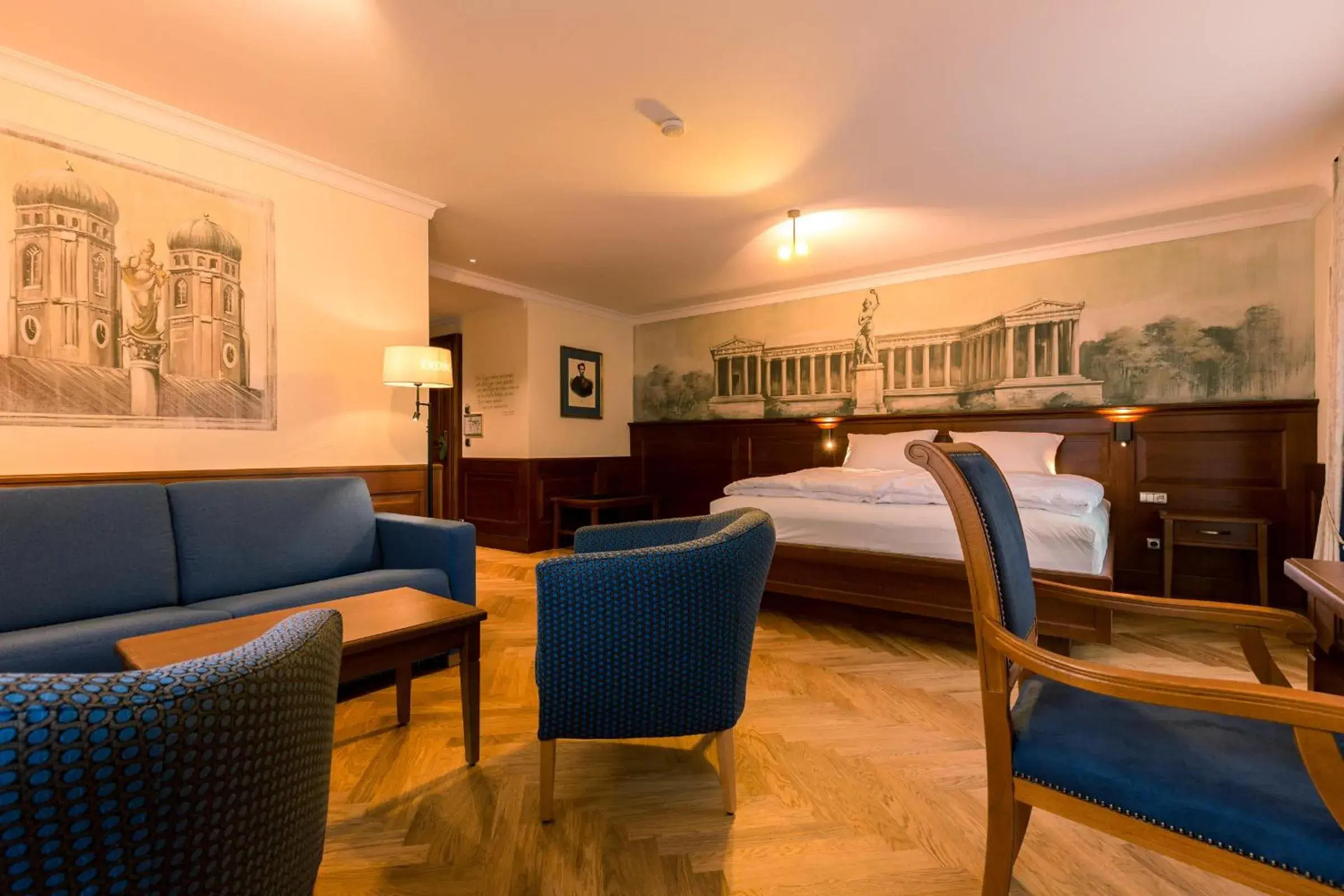 Junior Suite in Hotel & Gaststätte zum Erdinger Weißbräu Junior Suite in Hotel & Gaststätte zum Erdinger Weißbräu