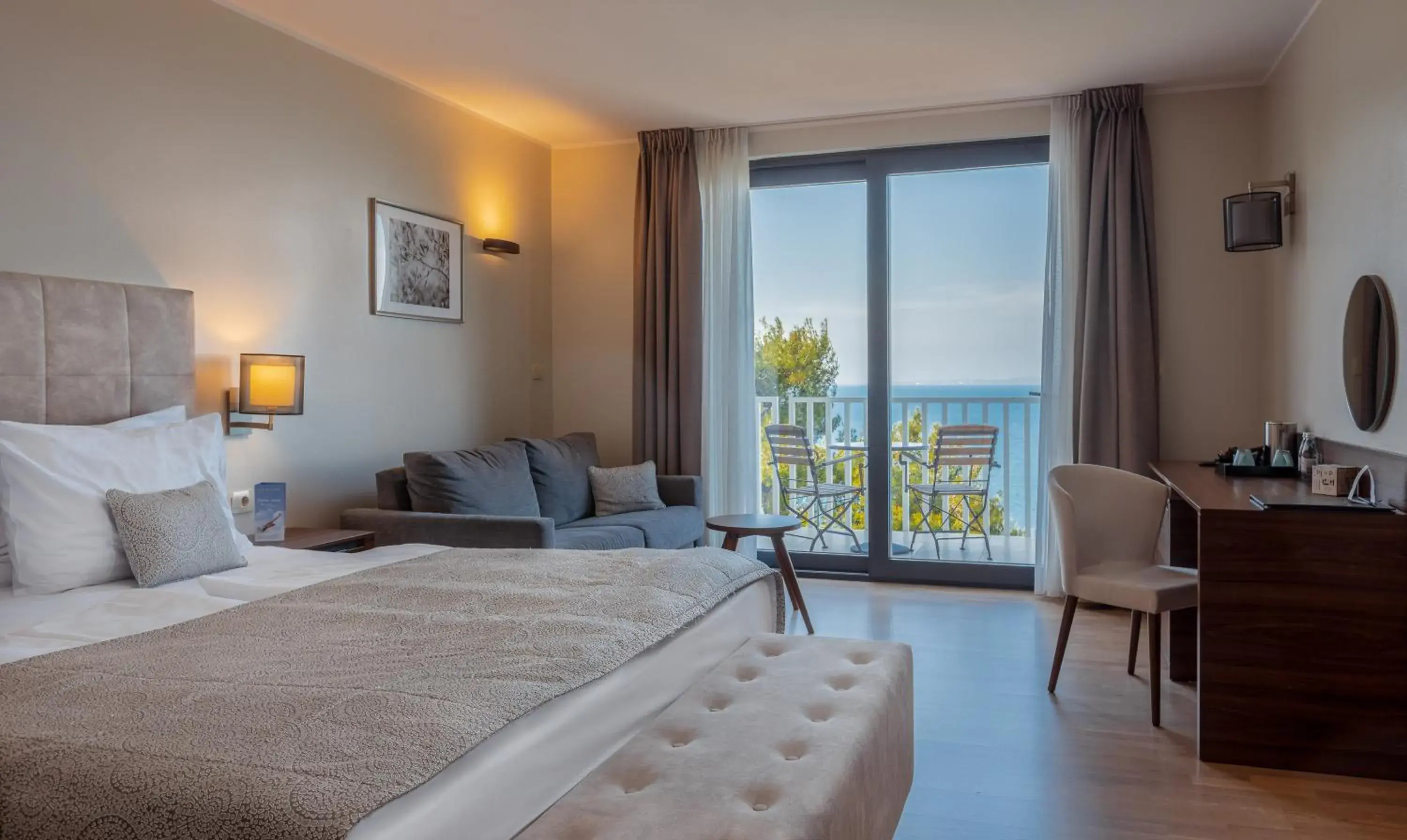 Superior Double or Twin Room with Balcony and Sea View in Hotel Cliff Belvedere Superior Double or Twin Room with Balcony and Sea View in Hotel Cliff Belvedere