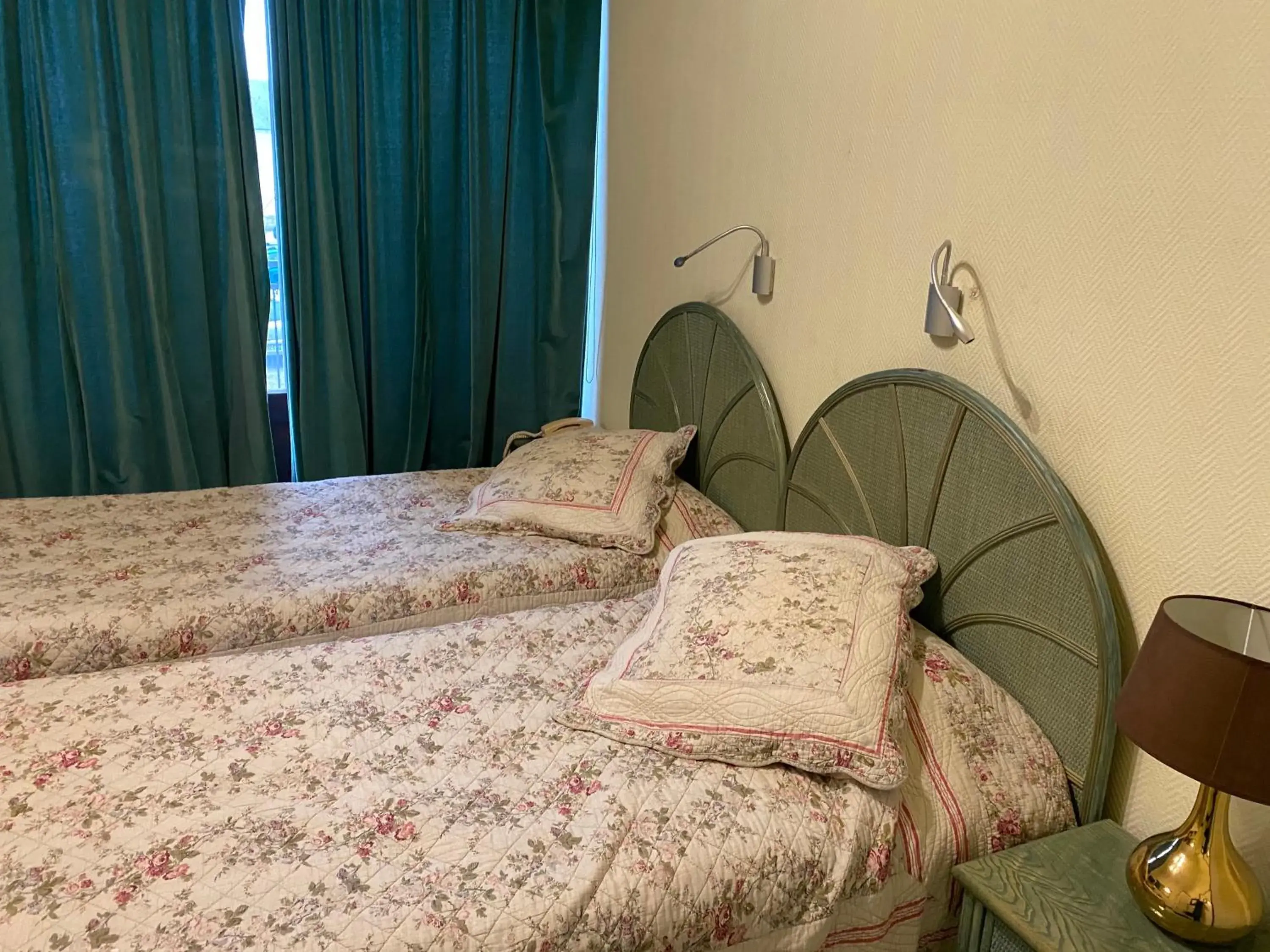 Twin Room in Cit'Hotel Marie Stuart Twin Room in Cit'Hotel Marie Stuart