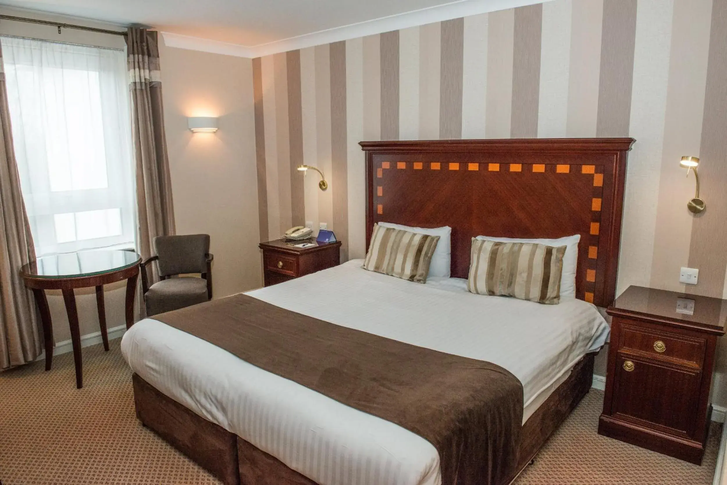 Special Offer - Double Room in Manor Of Groves Hotel, Golf & Health Club Special Offer - Double Room in Manor Of Groves Hotel, Golf & Health Club