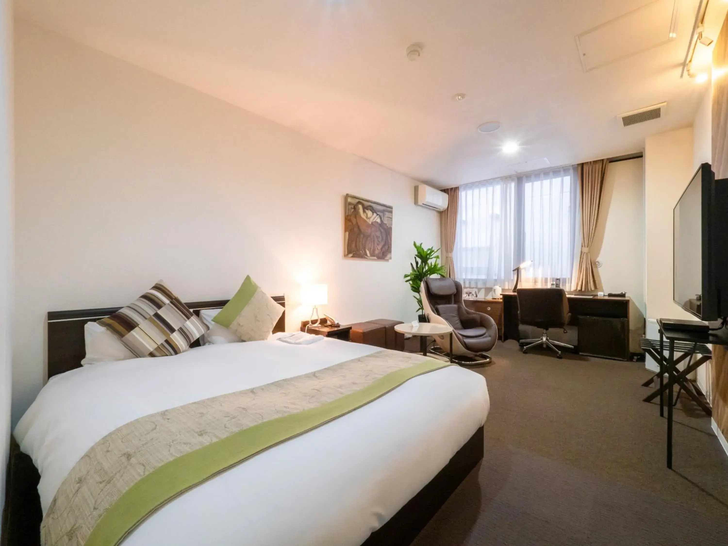 Grand Queen Double Room in Hotel Tohkai Grand Queen Double Room in Hotel Tohkai