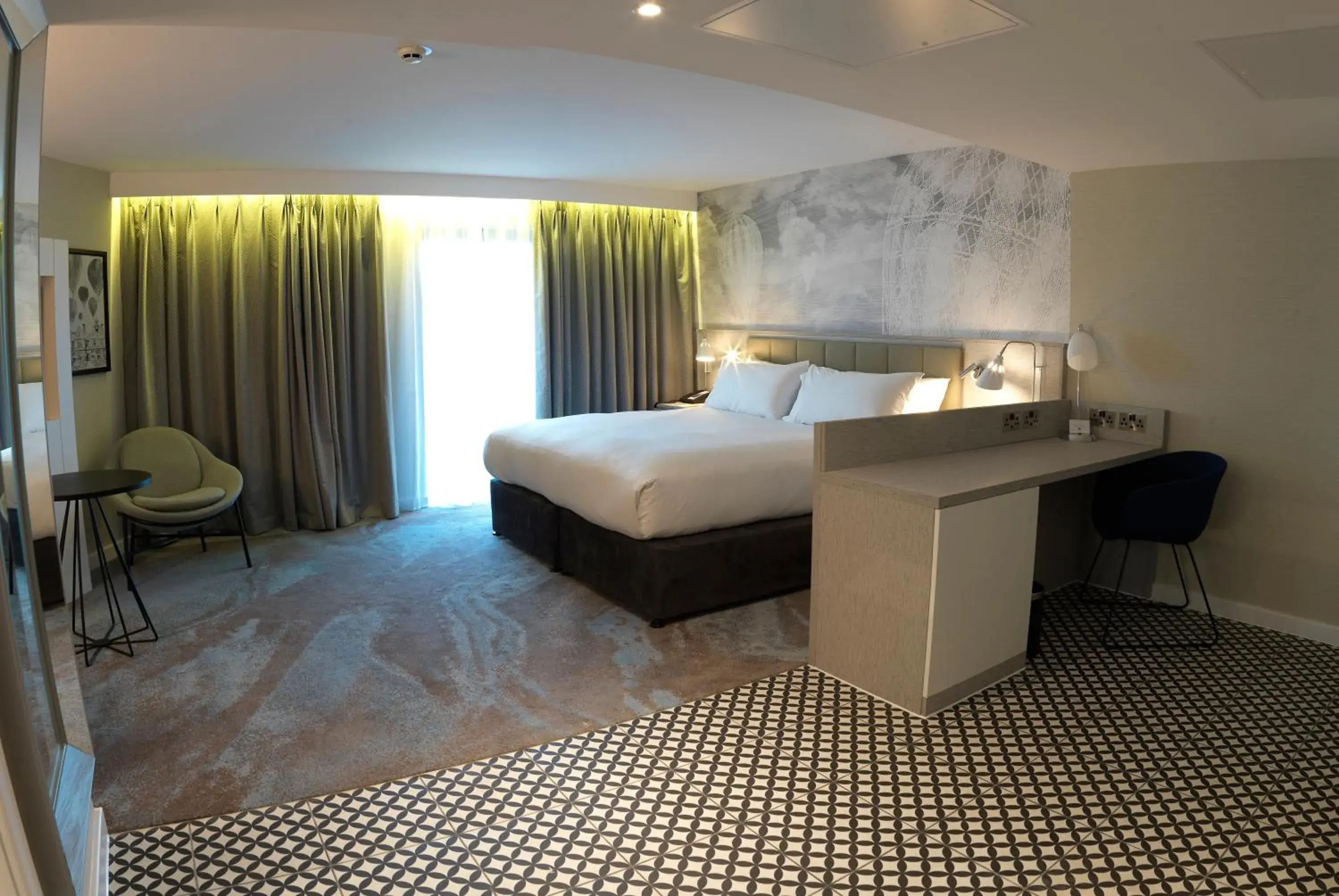 Deluxe Family Room with Sofa Bed in DoubleTree by Hilton Chester Deluxe Family Room with Sofa Bed in DoubleTree by Hilton Chester