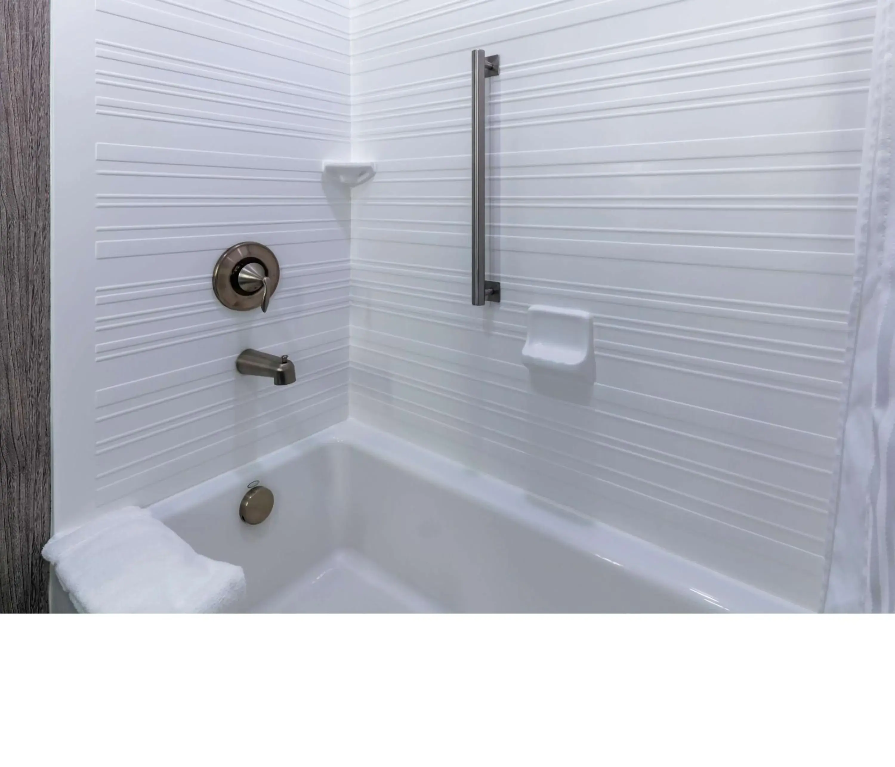 King Room with Accessible Tub - Mobility Access in Hilton Garden Inn Arvada/Denver, CO King Room with Accessible Tub - Mobility Access in Hilton Garden Inn Arvada/Denver, CO