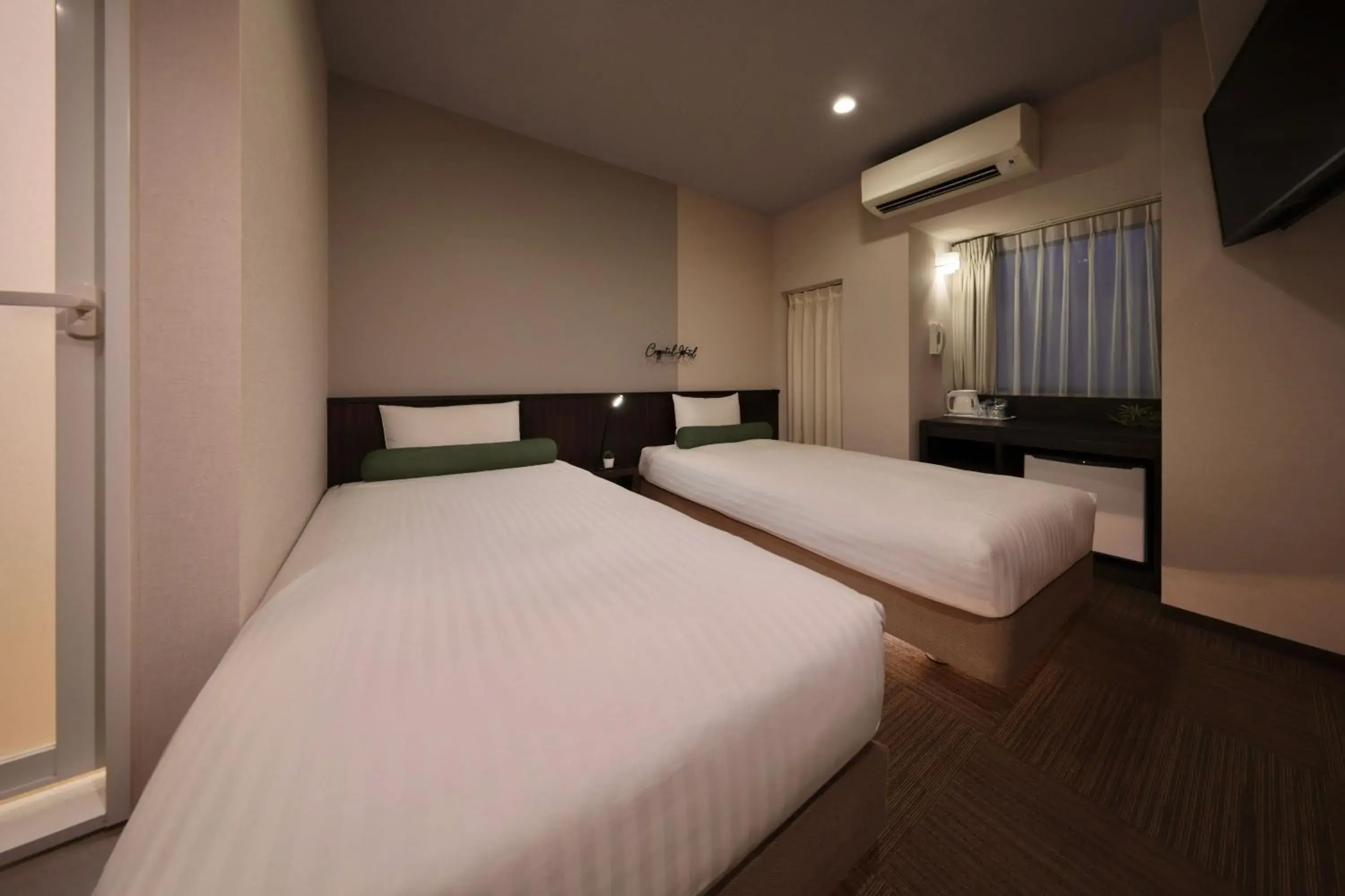 Twin Room - 15 sqm - Non-Smoking in Nipponbashi Crystal Hotel Twin Room - 15 sqm - Non-Smoking in Nipponbashi Crystal Hotel