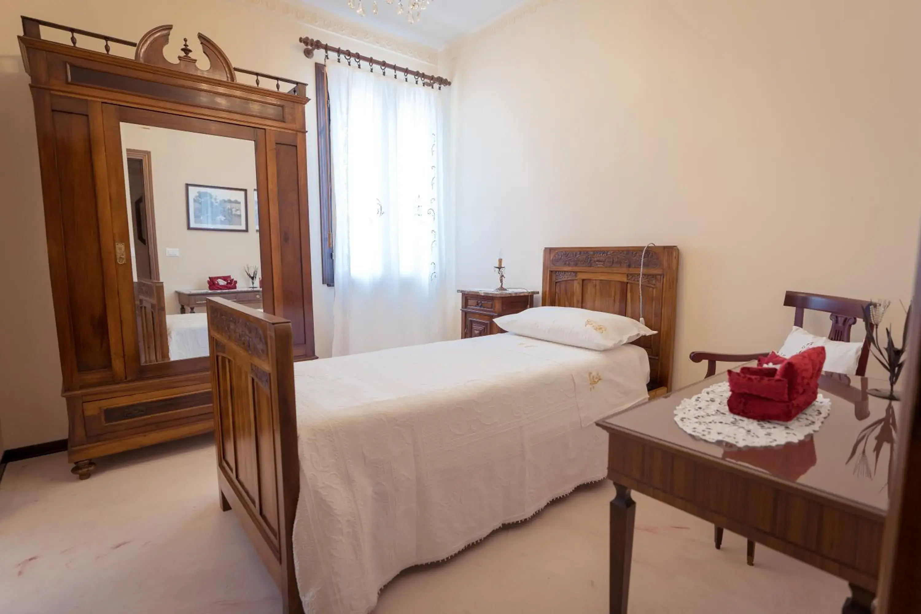 Single Room - single occupancy in AgriB&B Corte Burchio Single Room - single occupancy in AgriB&B Corte Burchio
