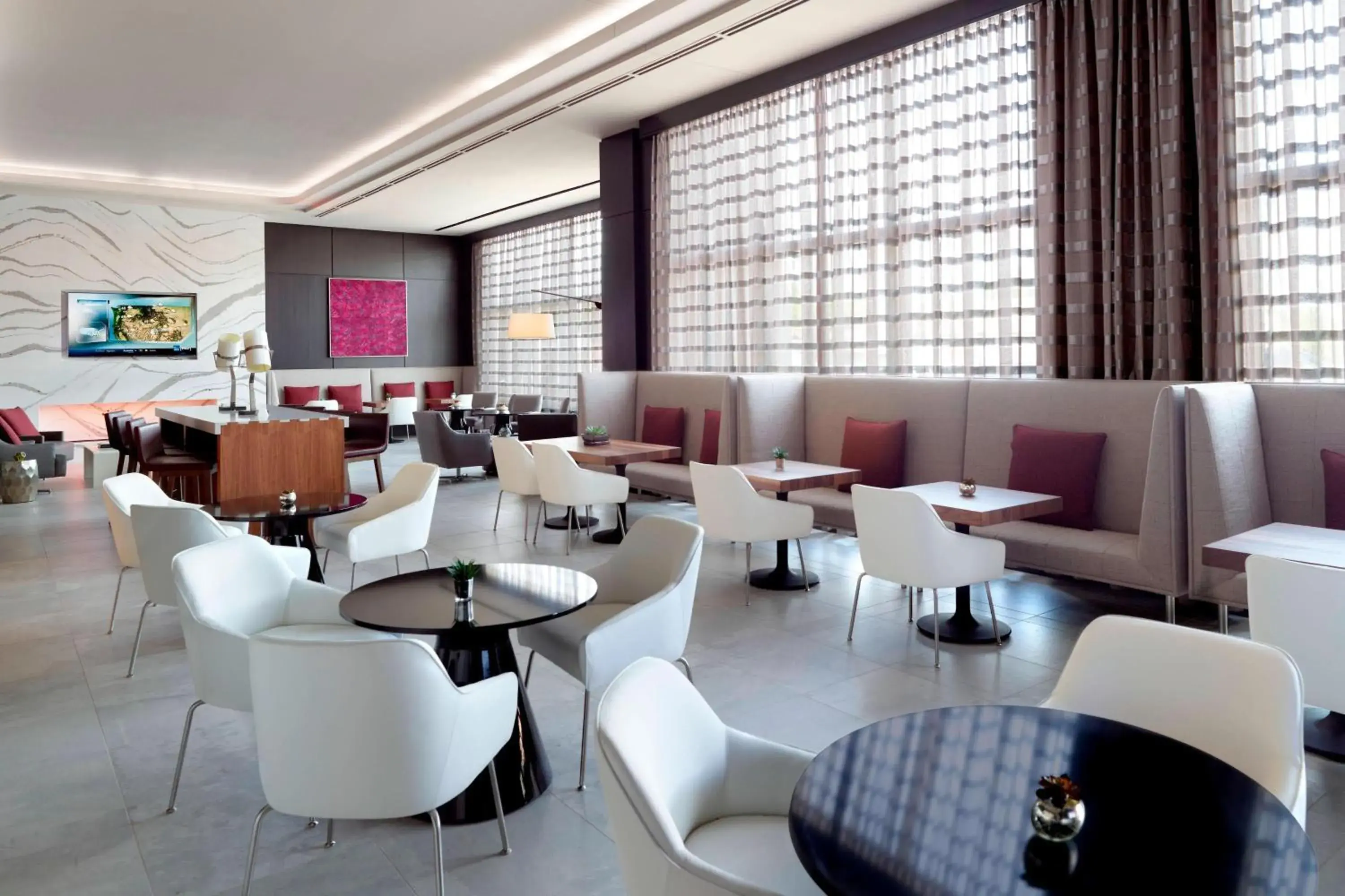 Queen Room with Two Queen Beds and Club Access in Marriott Columbus OSU Queen Room with Two Queen Beds and Club Access in Marriott Columbus OSU