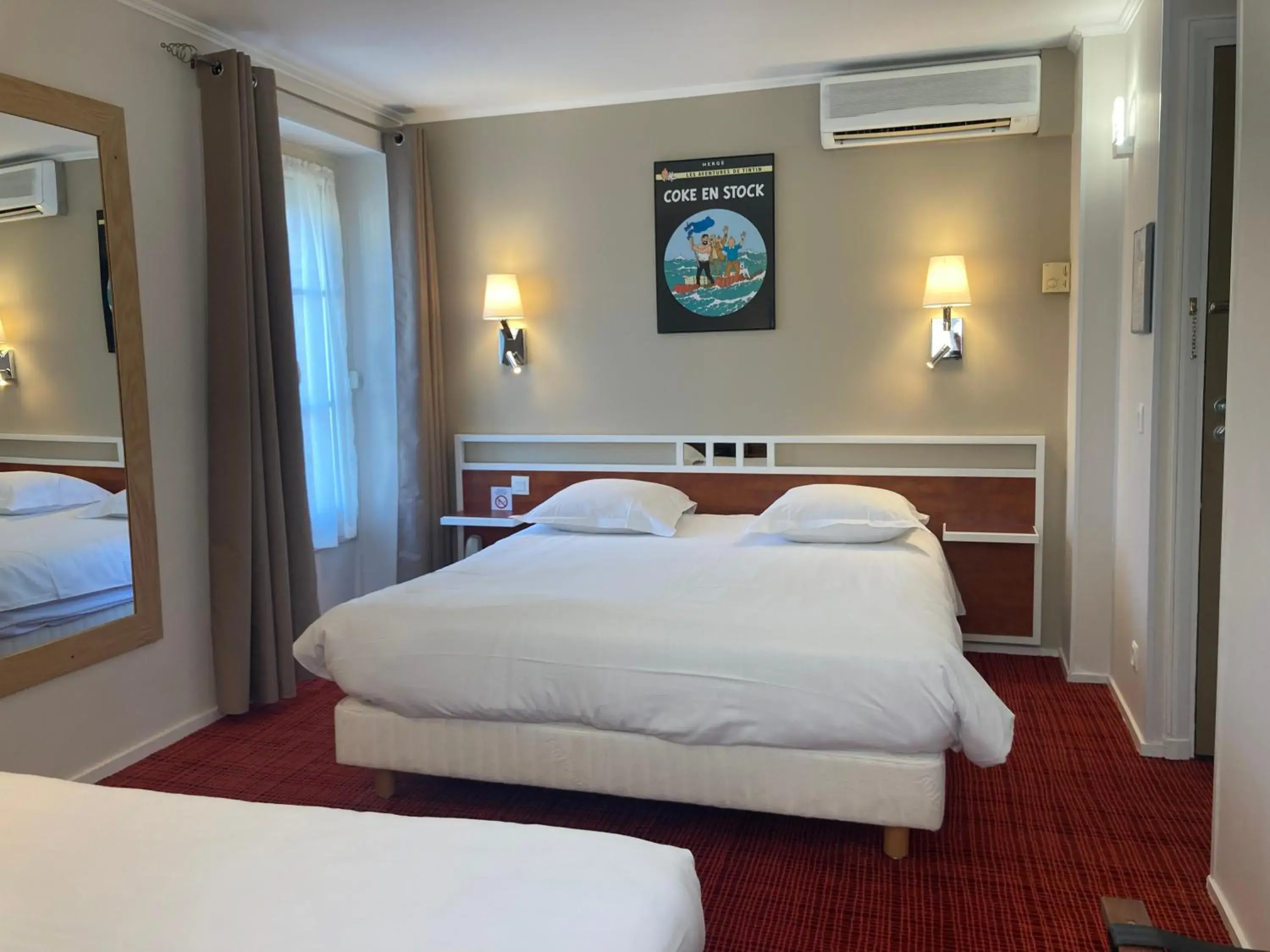 Logis Hôtel Restaurant LE MONARQUE Logis Hôtel Restaurant LE MONARQUE