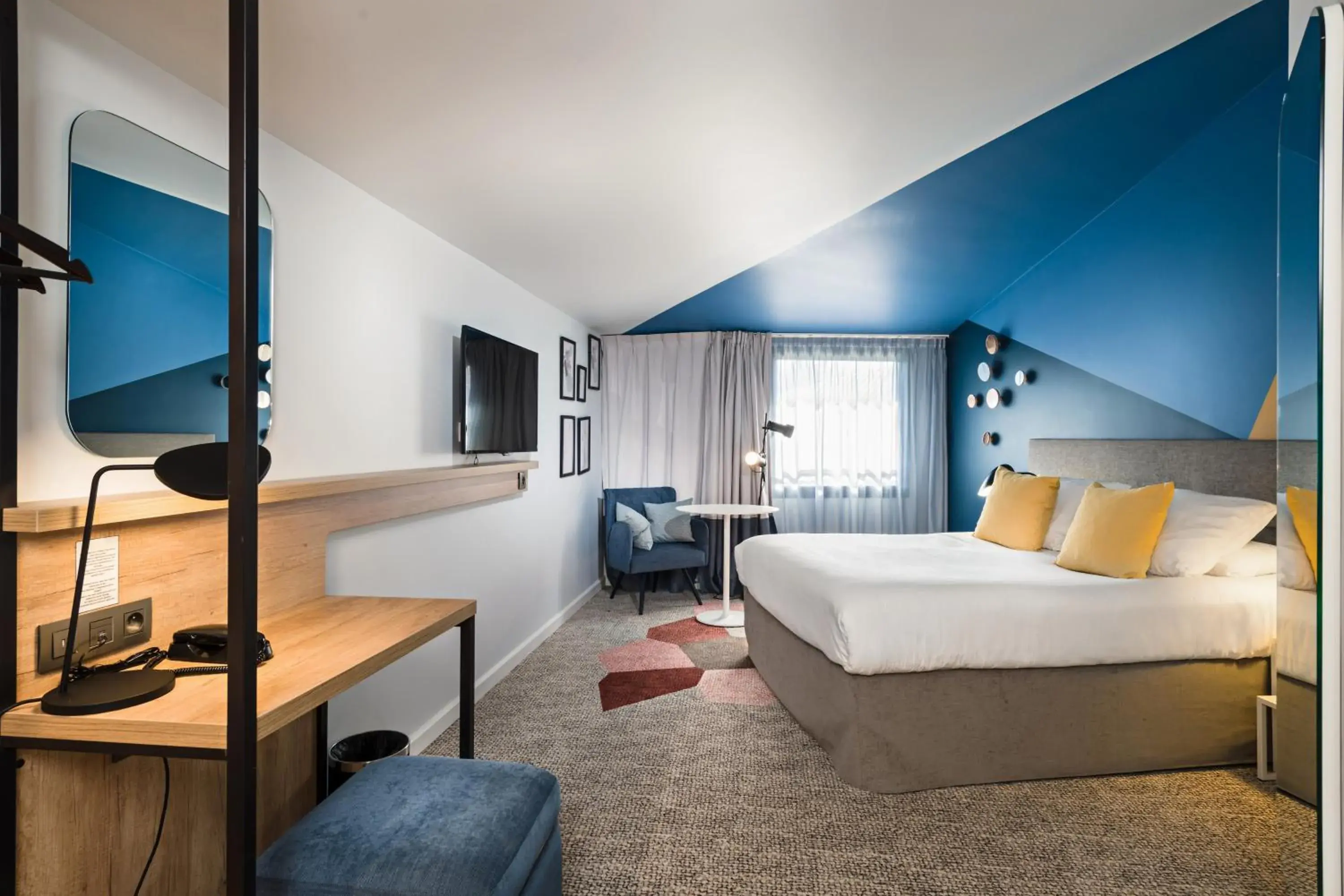 Superior Queen Room in Radisson Hotel Aix En Provence Superior Queen Room in Radisson Hotel Aix En Provence