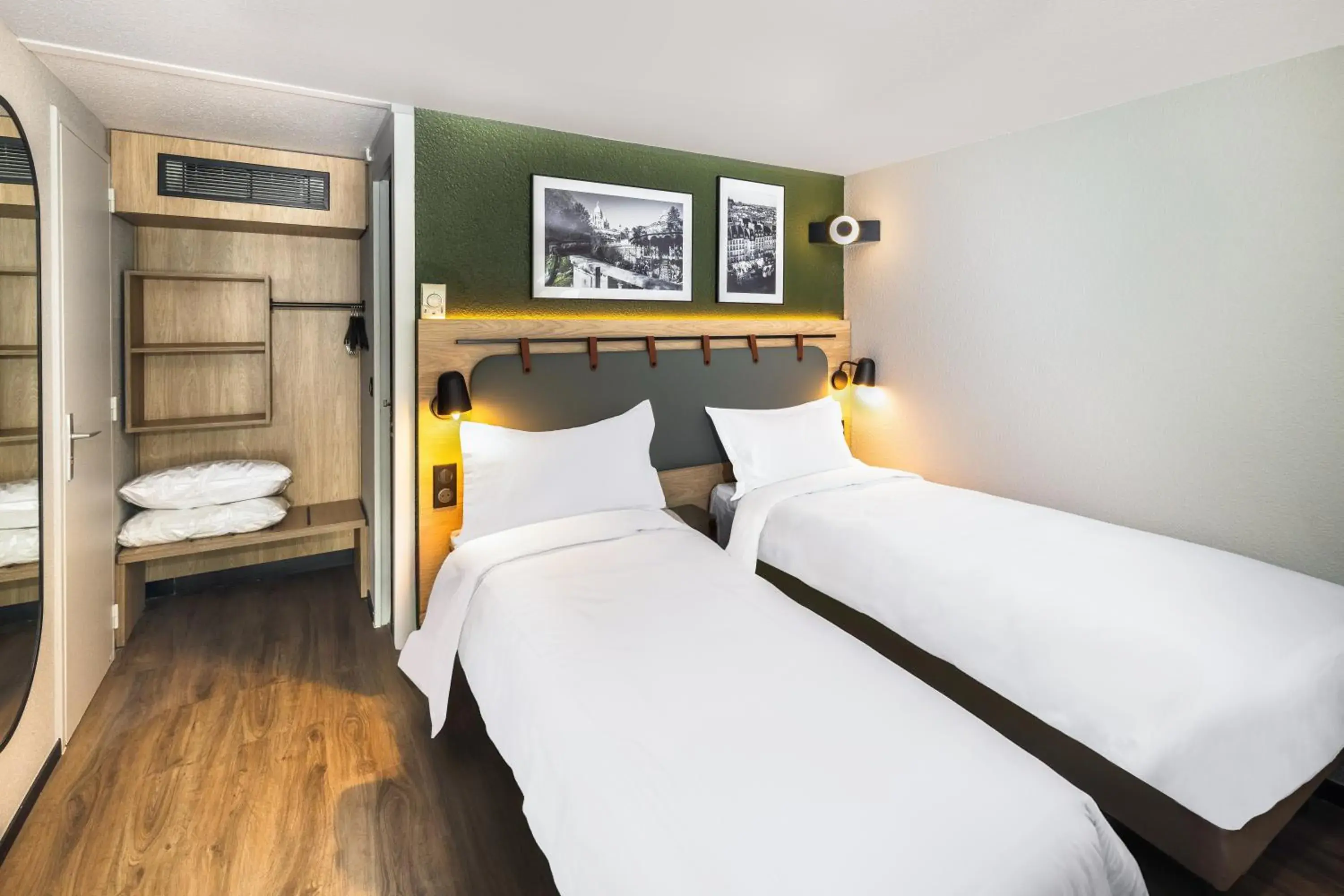 Twin Room in Campanile NATURE - Rodez Twin Room in Campanile NATURE - Rodez