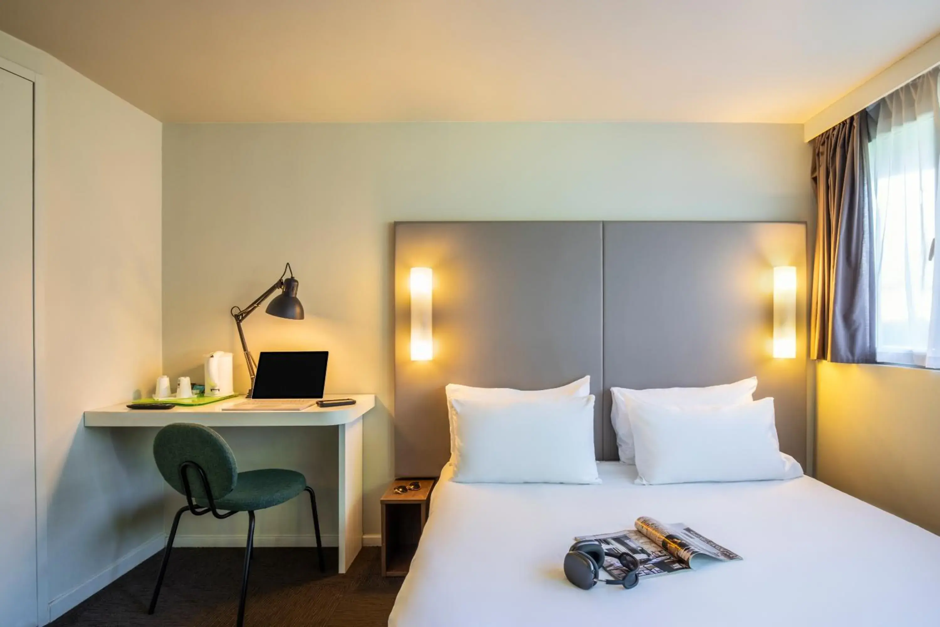 New Generation Double Room in Campanile Avallon New Generation Double Room in Campanile Avallon