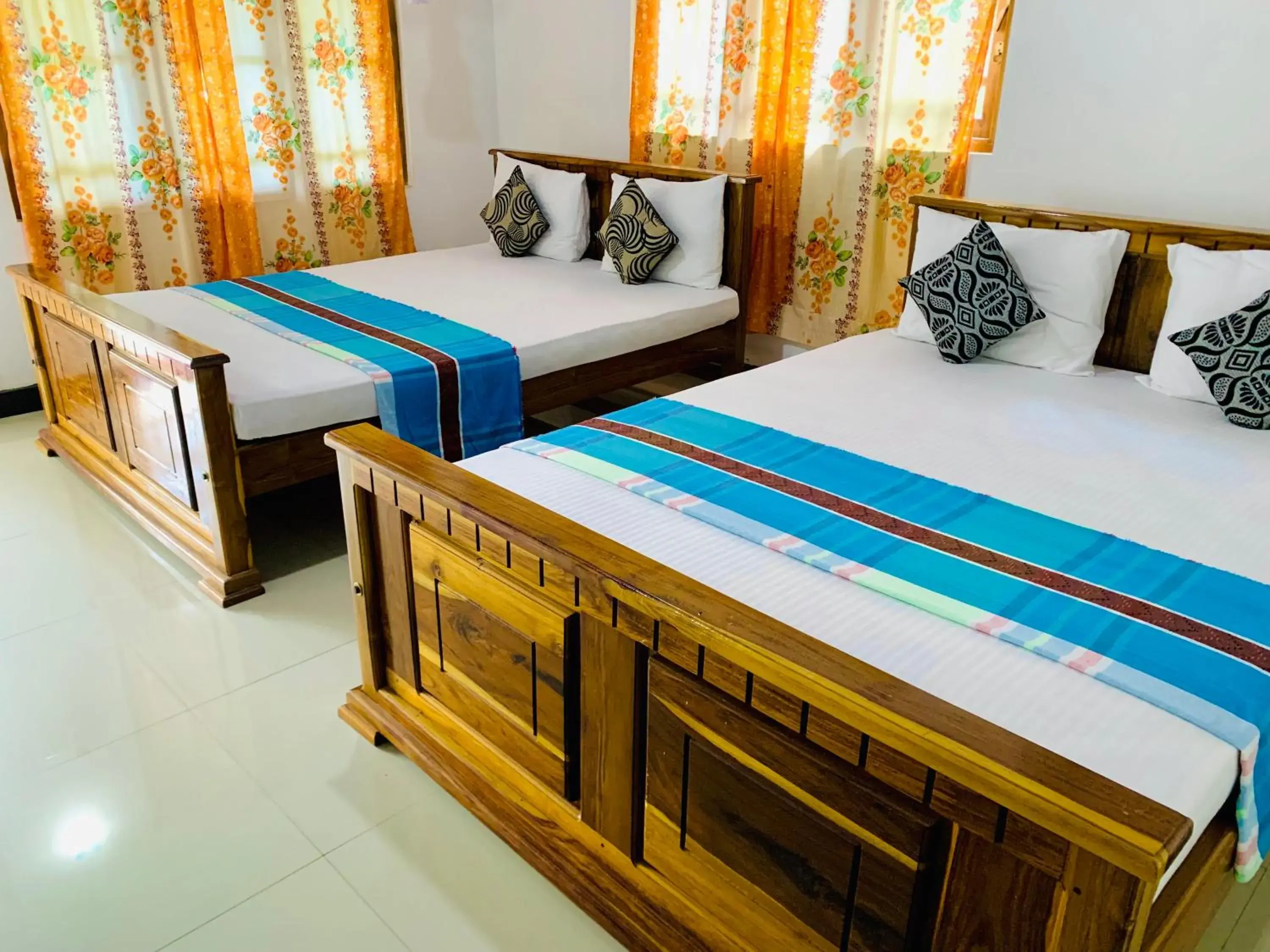 Family Room with Balcony in Rich Resort & Restaurant Family Room with Balcony in Rich Resort & Restaurant