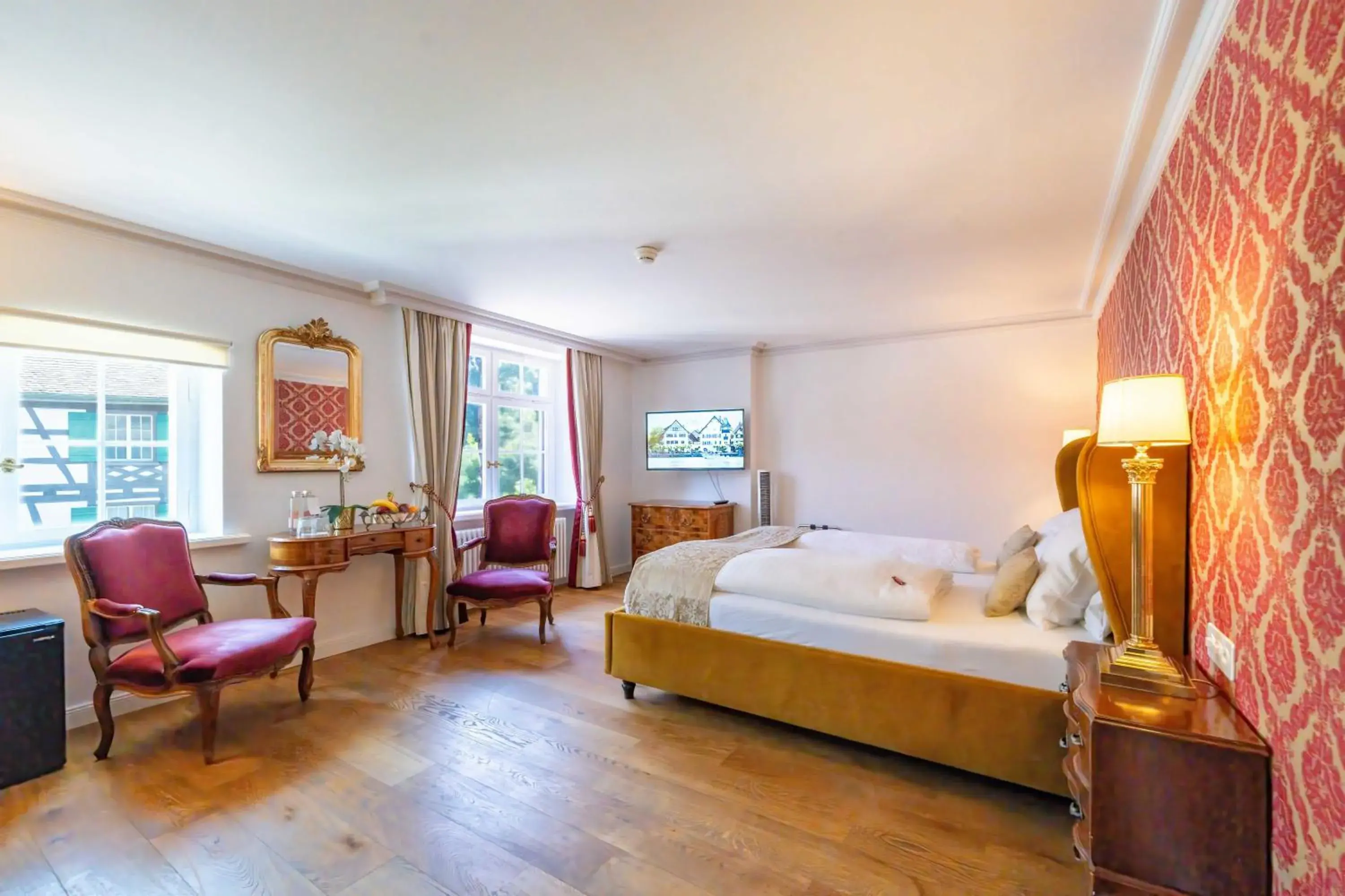 Double Room Basic in Hotel Porto Sofie Gottlieben Double Room Basic in Hotel Porto Sofie Gottlieben