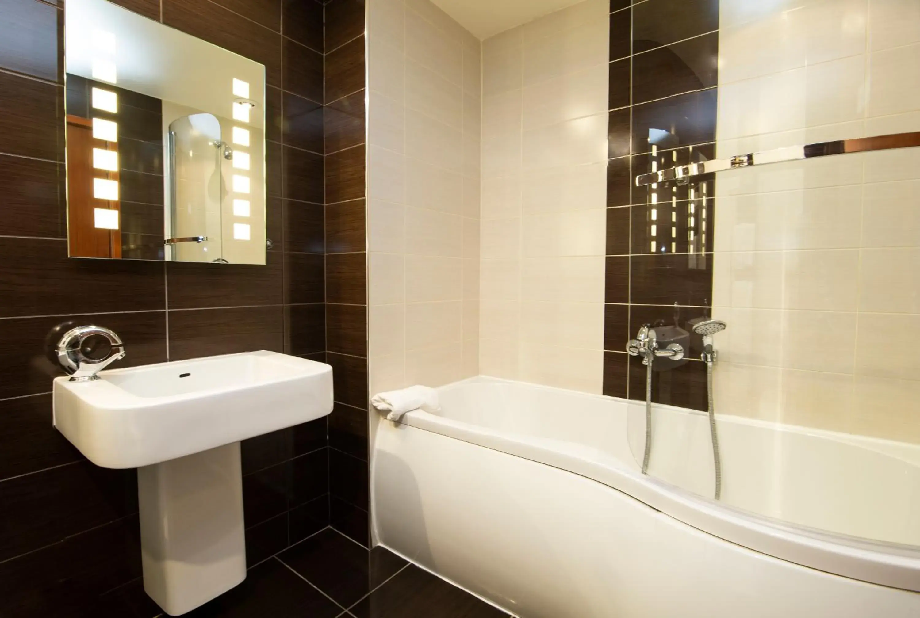 Double Room in The Auld Kirk Double Room in The Auld Kirk