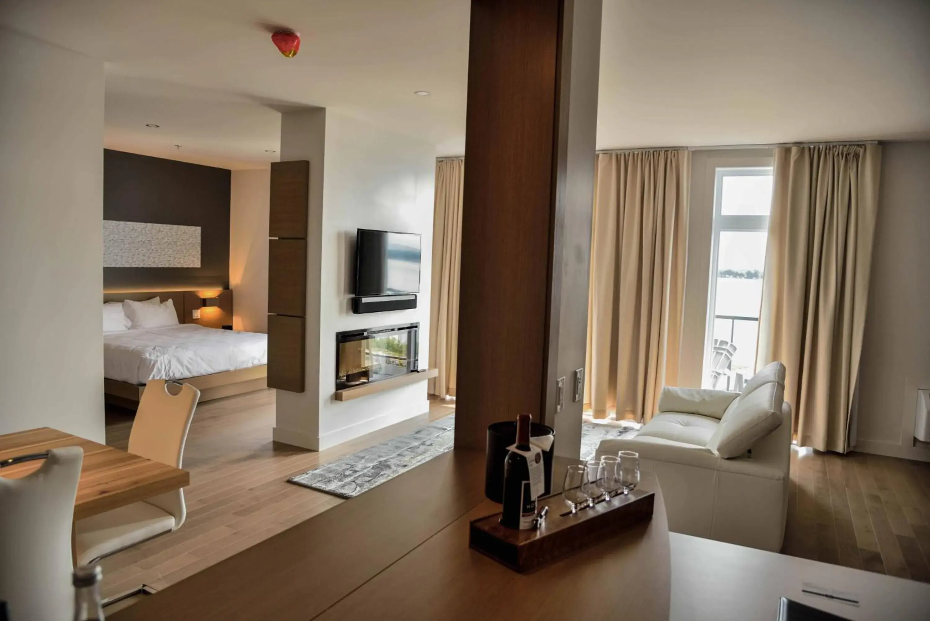 Executive Suite in La Cache du Lac Champlain Executive Suite in La Cache du Lac Champlain