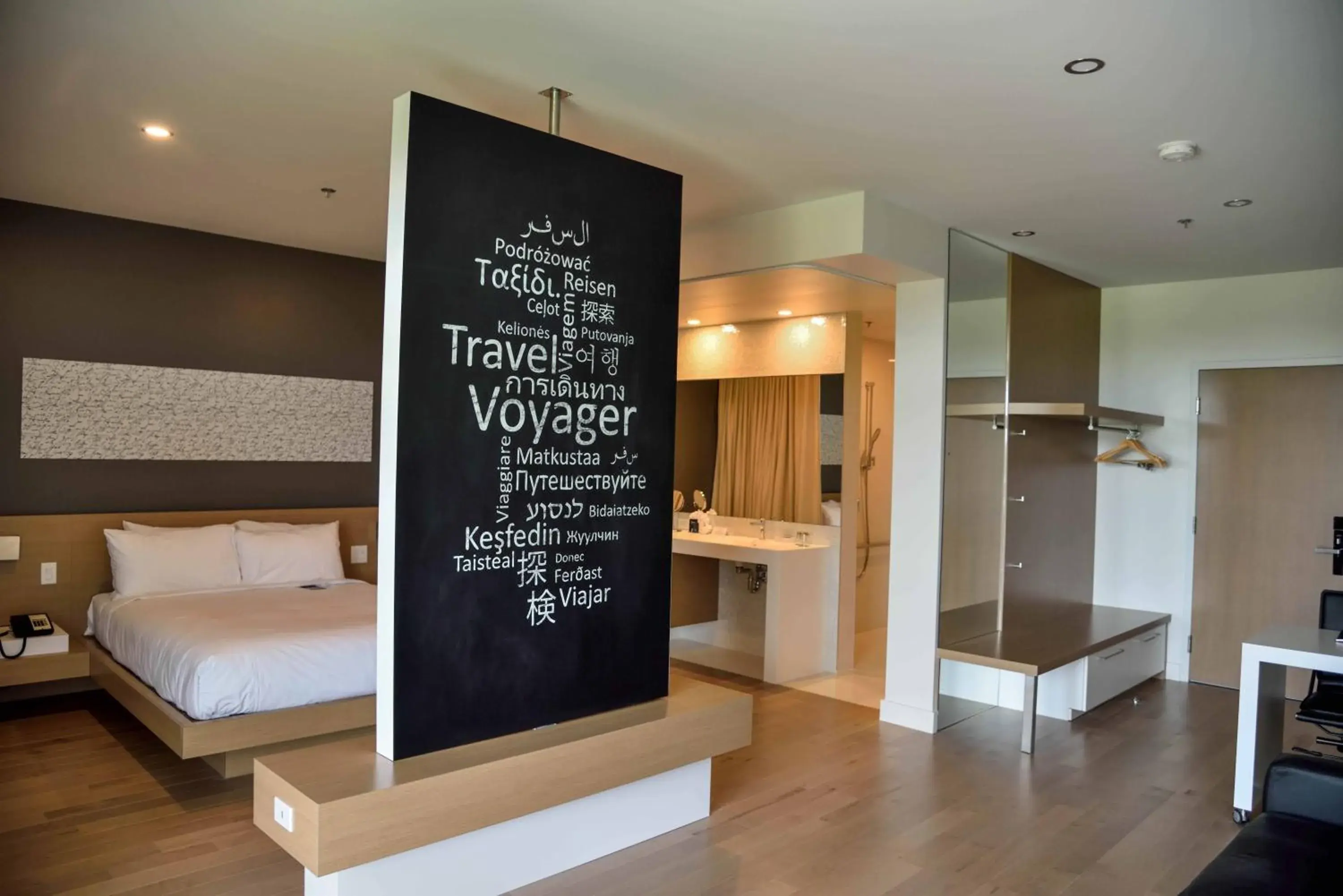 Junior Suite in La Cache du Lac Champlain Junior Suite in La Cache du Lac Champlain