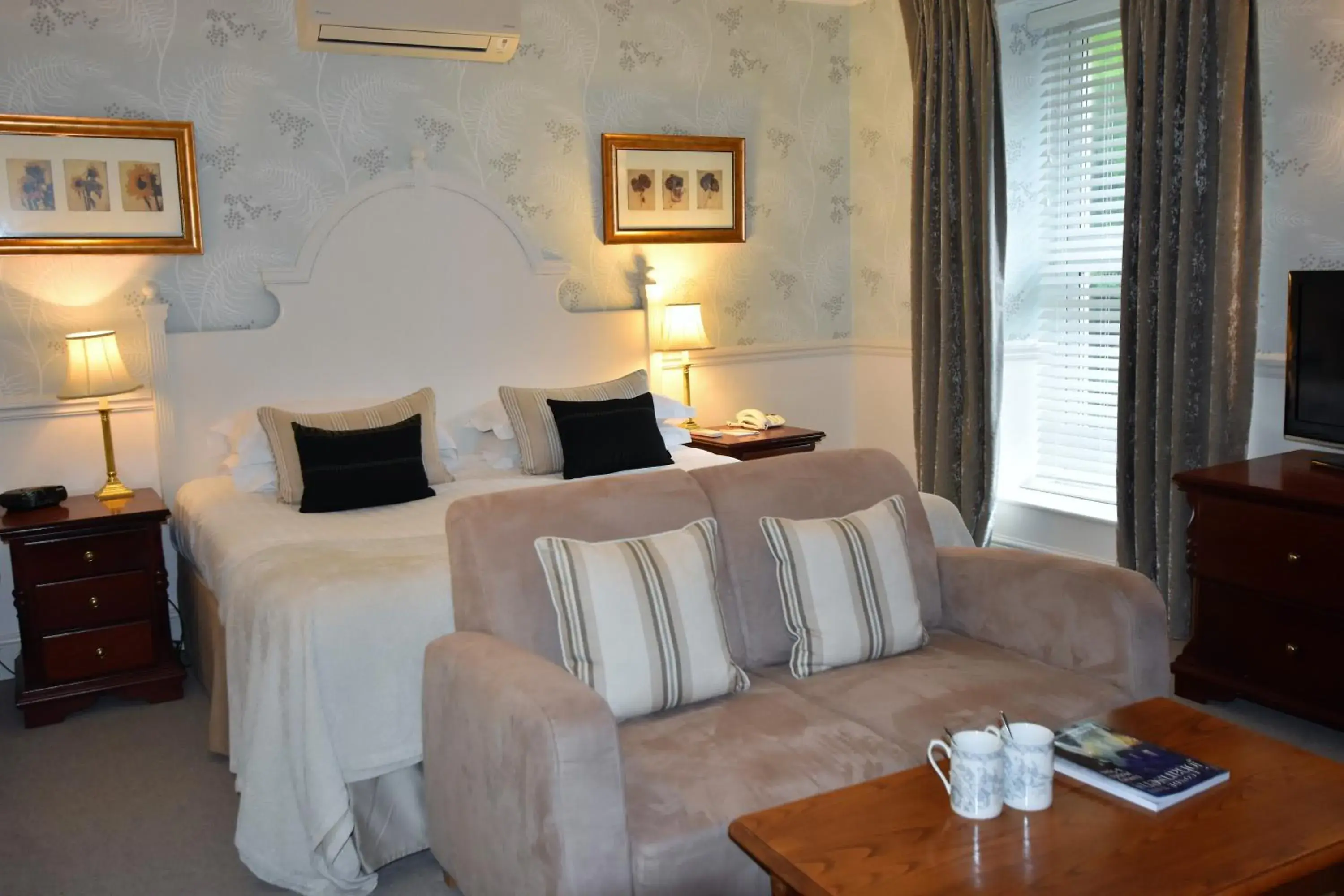 Double or Twin Room in Watersmeet Hotel Double or Twin Room in Watersmeet Hotel