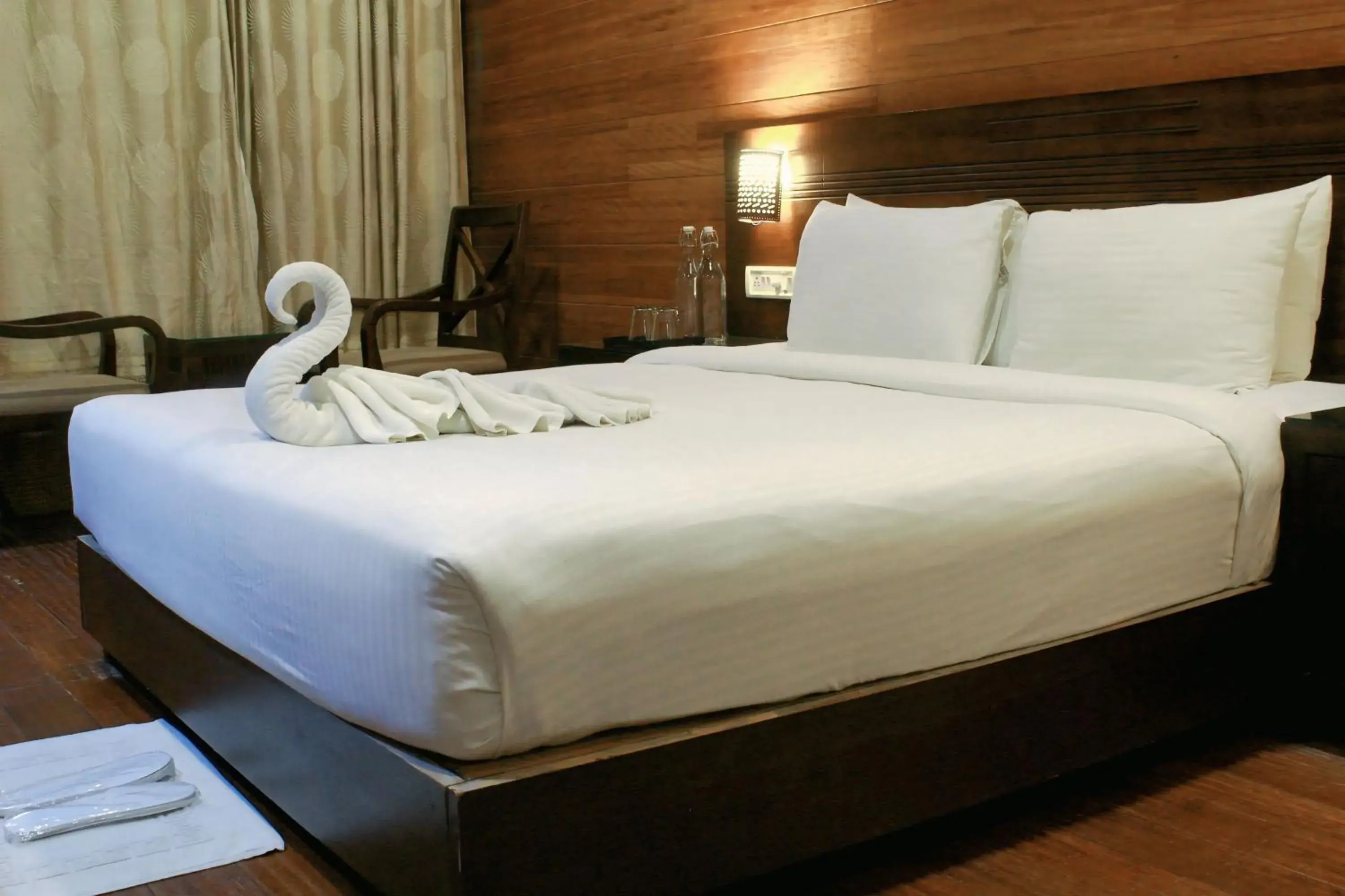 Deluxe Double Room in TSG Blue Resort & Spa Deluxe Double Room in TSG Blue Resort & Spa