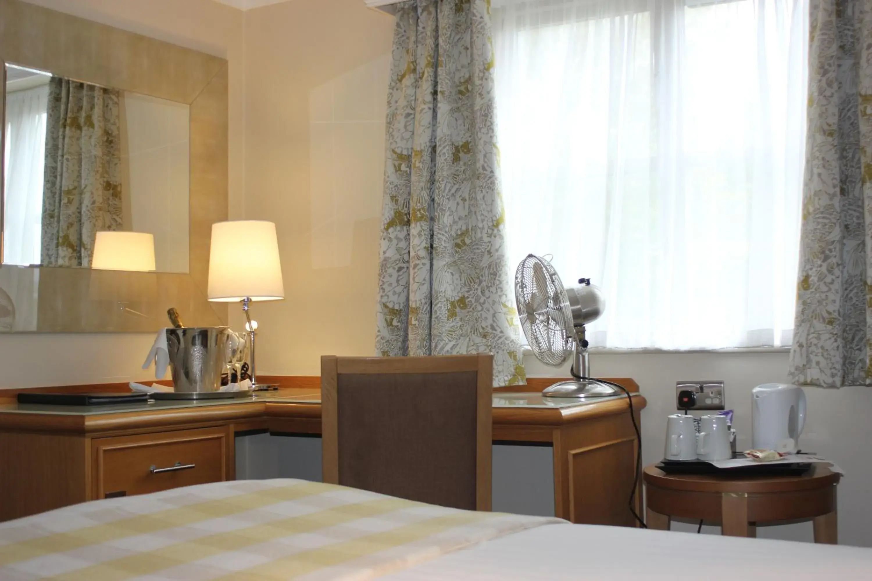 Standard Double Room in Best Western Chilworth Manor Hotel Standard Double Room in Best Western Chilworth Manor Hotel