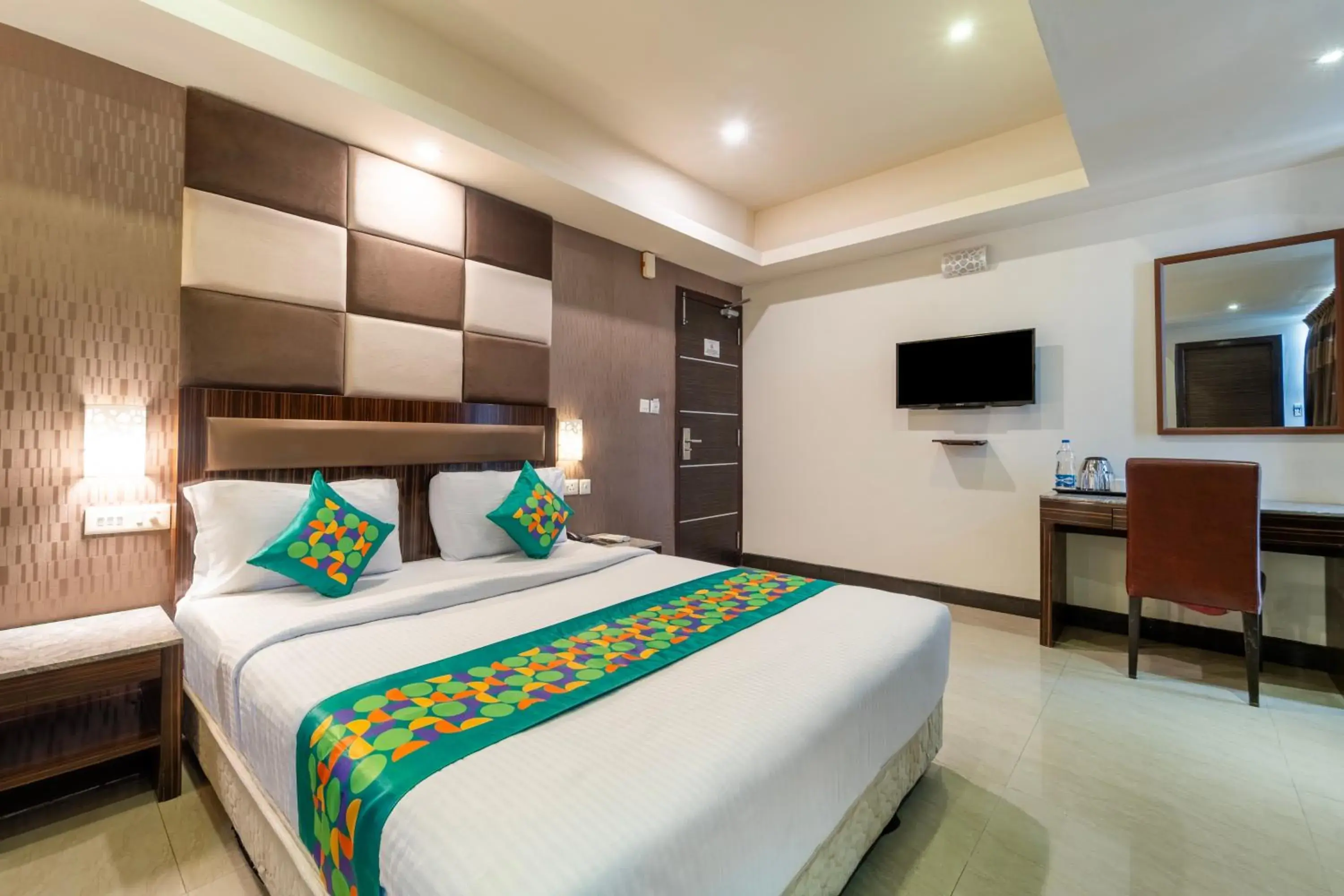 Deluxe Room - single occupancy in Treebo Venition Inn Deluxe Room - single occupancy in Treebo Venition Inn