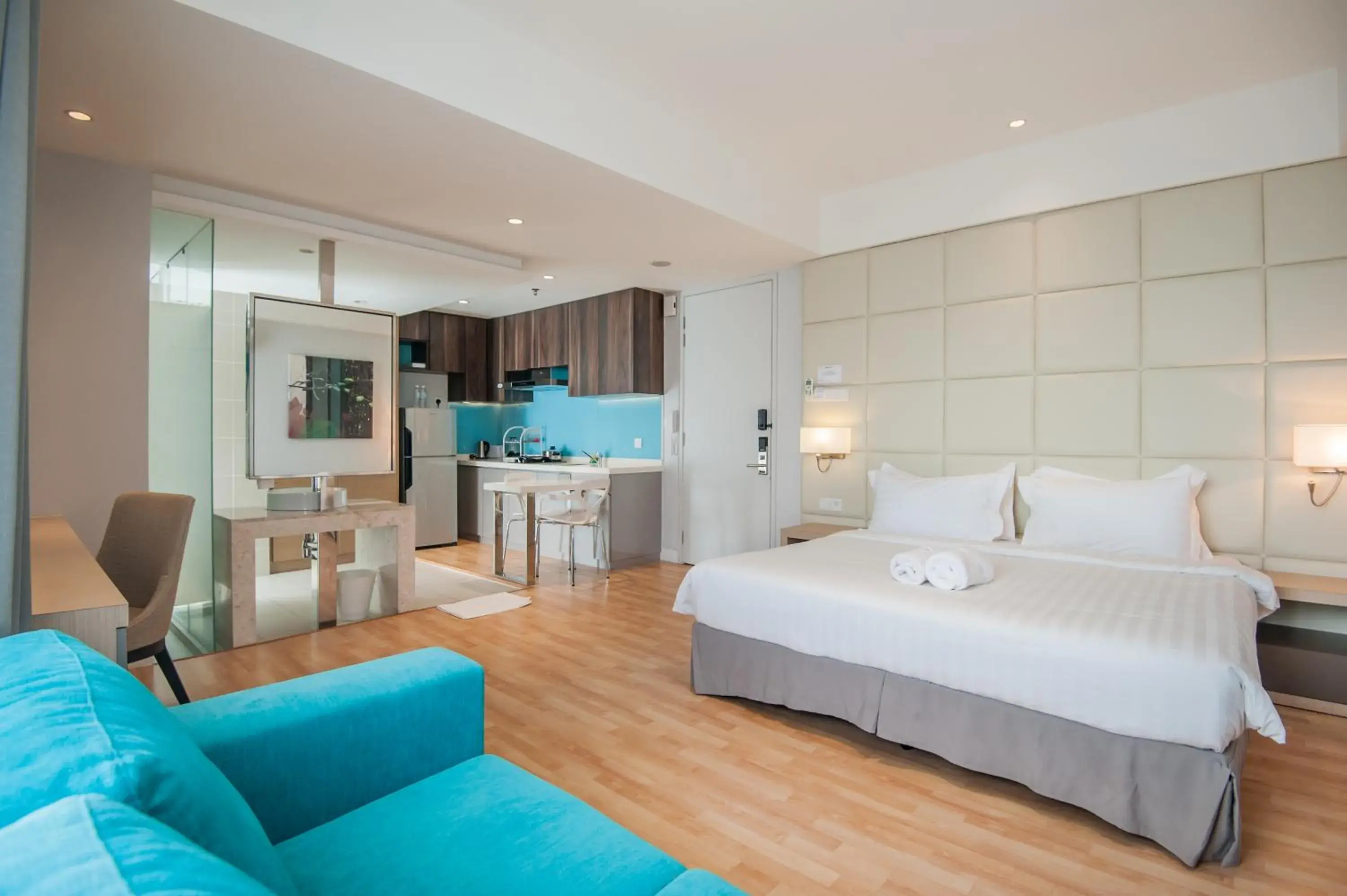 Two-Bedroom Suite in D'Majestic Place by Widebed Two-Bedroom Suite in D'Majestic Place by Widebed