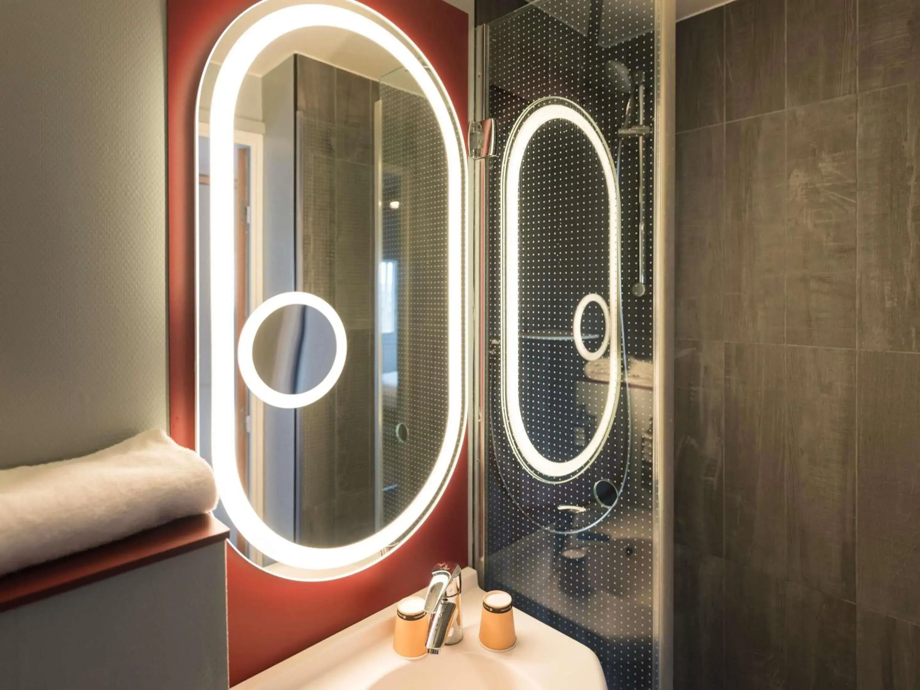 Standard Room with 1 Double Bed and 1 Sofa Bed in ibis Paris Italie Tolbiac Standard Room with 1 Double Bed and 1 Sofa Bed in ibis Paris Italie Tolbiac