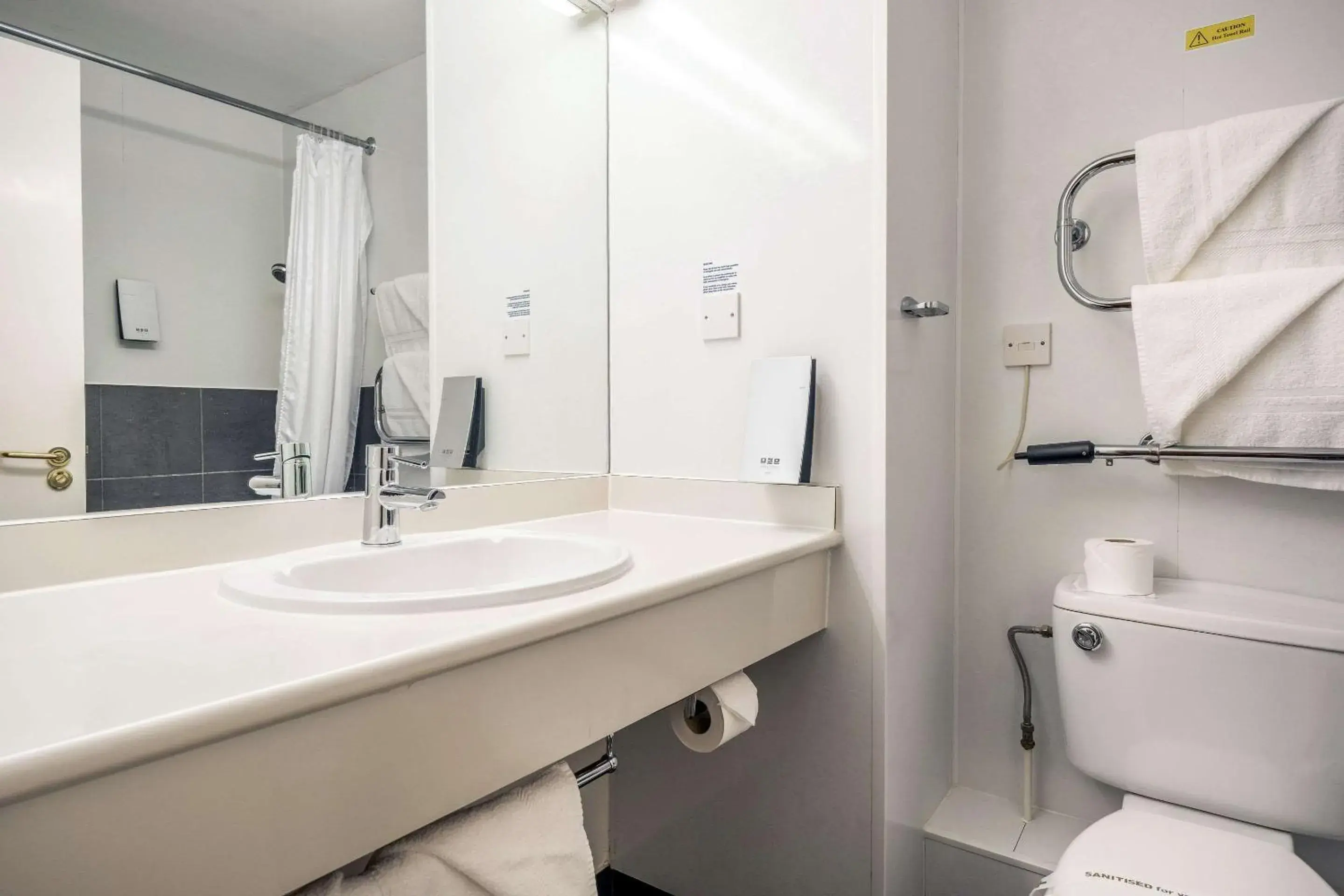 Triple Room in Comfort Inn Arundel Triple Room in Comfort Inn Arundel