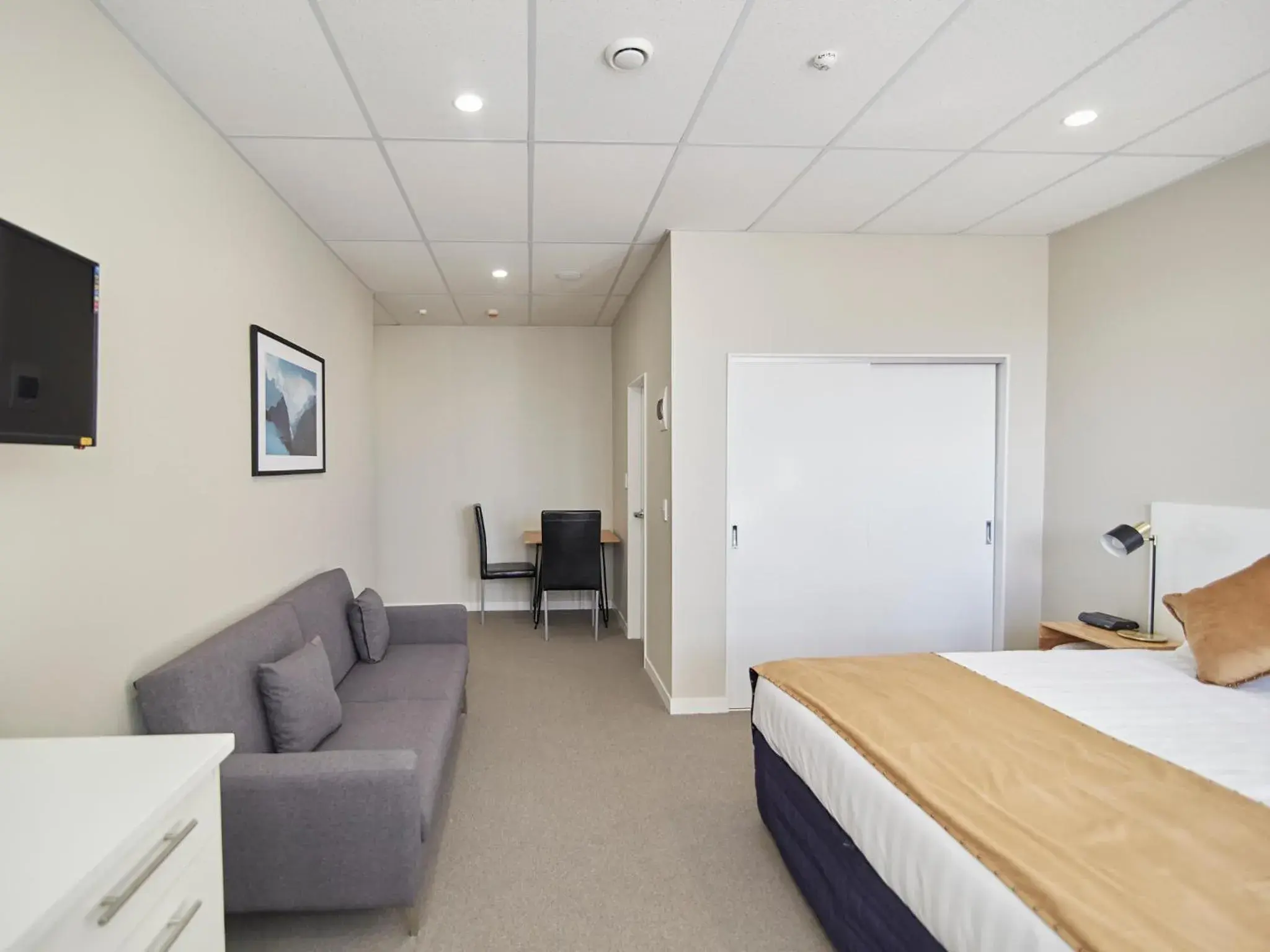 Deluxe Family Suite in Three Palms Lodge Deluxe Family Suite in Three Palms Lodge