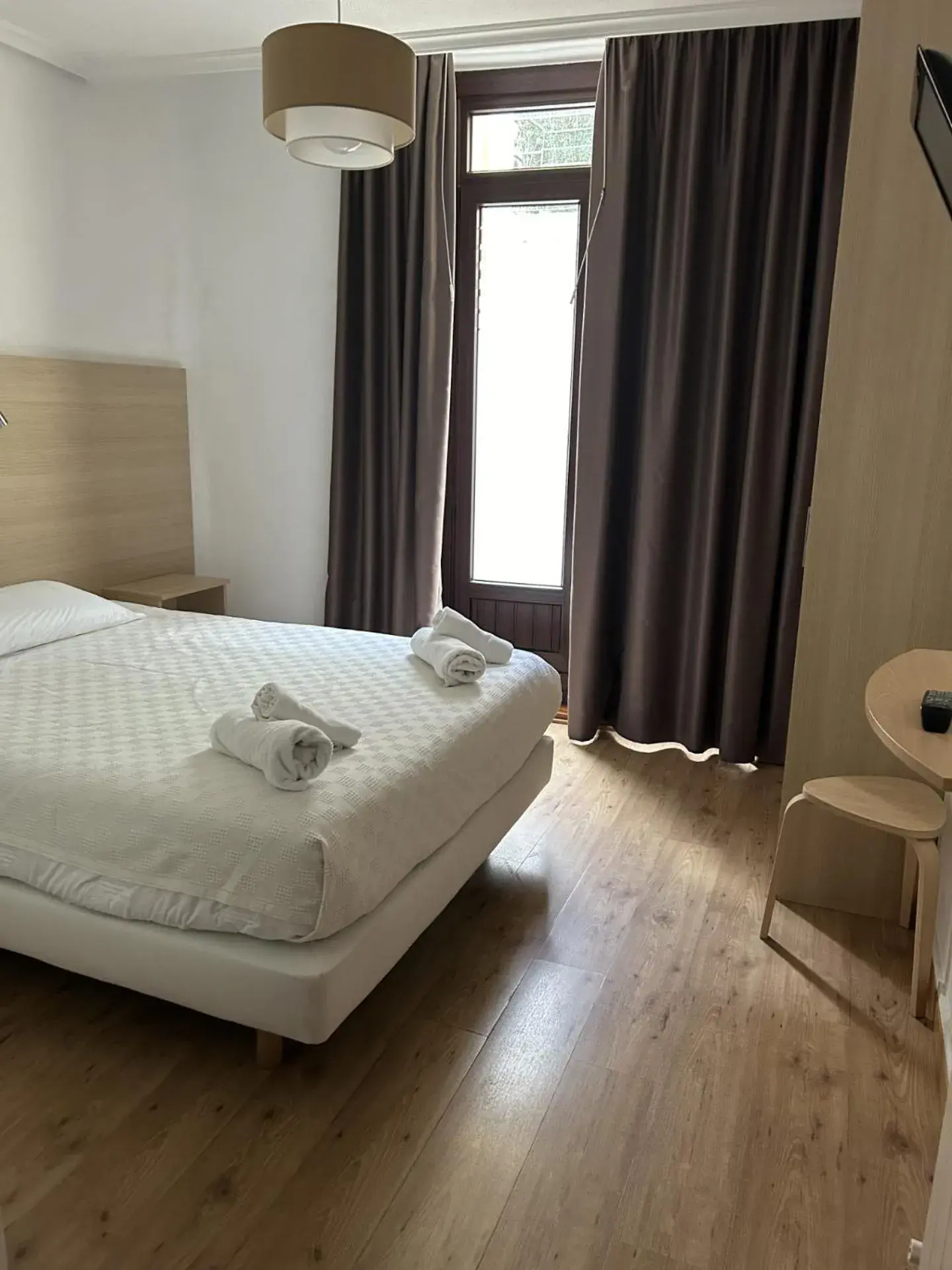 Double Room with One Double Bed in Casa OTANO Double Room with One Double Bed in Casa OTANO