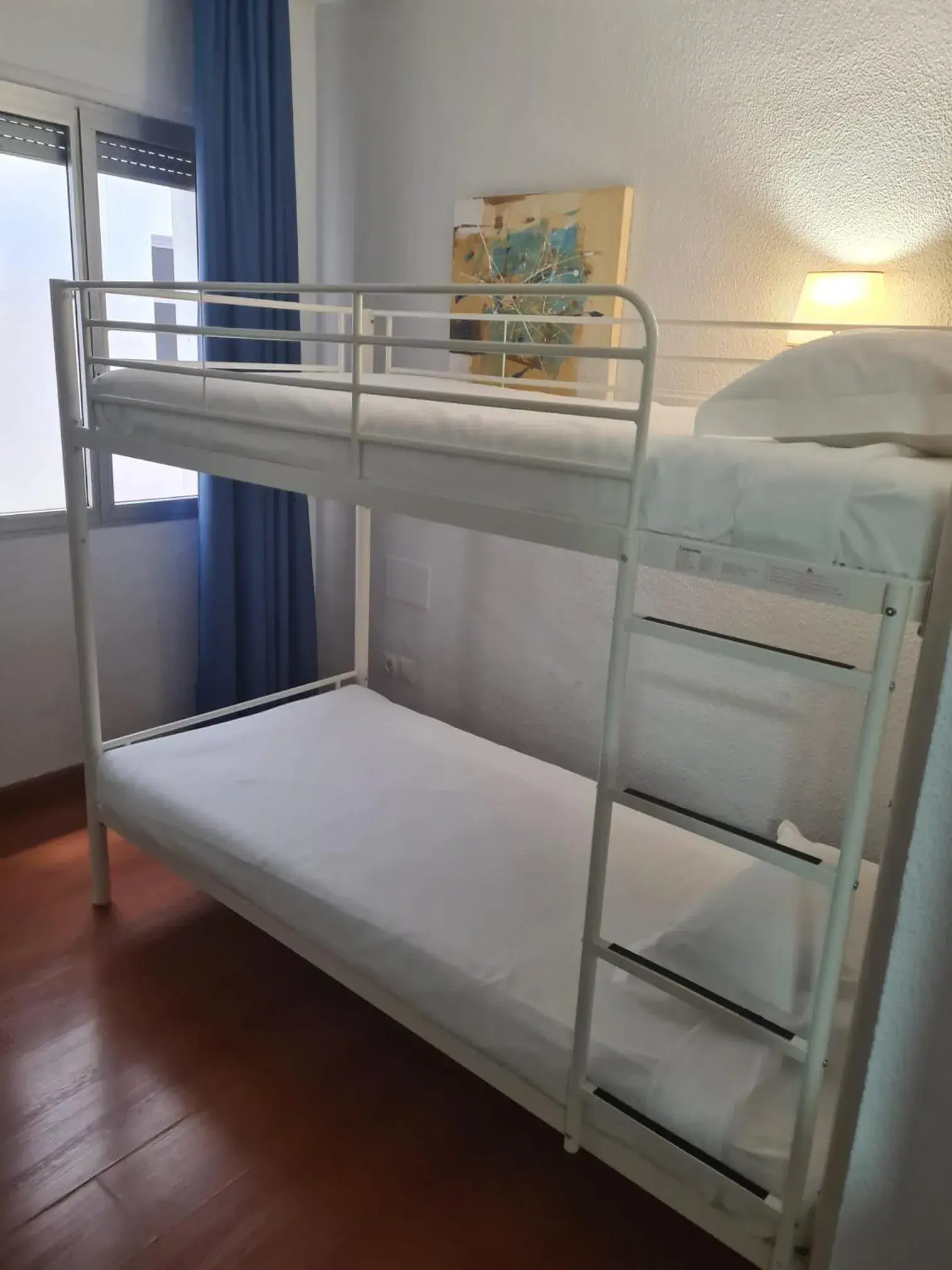 Quadruple Room in Hotel Trafalgar Quadruple Room in Hotel Trafalgar