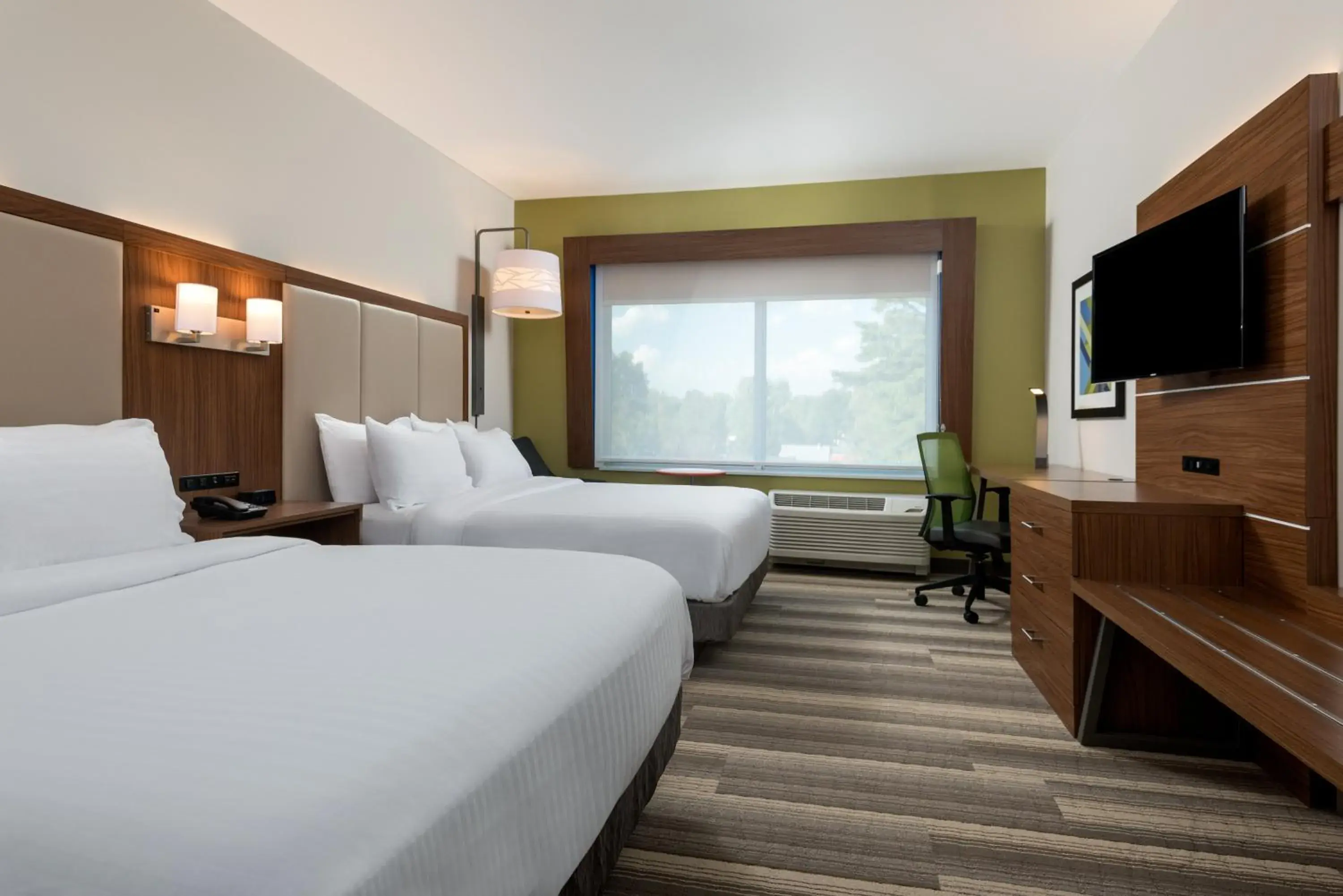 Standard Queen Room with Two Queen Beds in Holiday Inn Express Queensbury-Lake George Area by IHG Standard Queen Room with Two Queen Beds in Holiday Inn Express Queensbury-Lake George Area by IHG