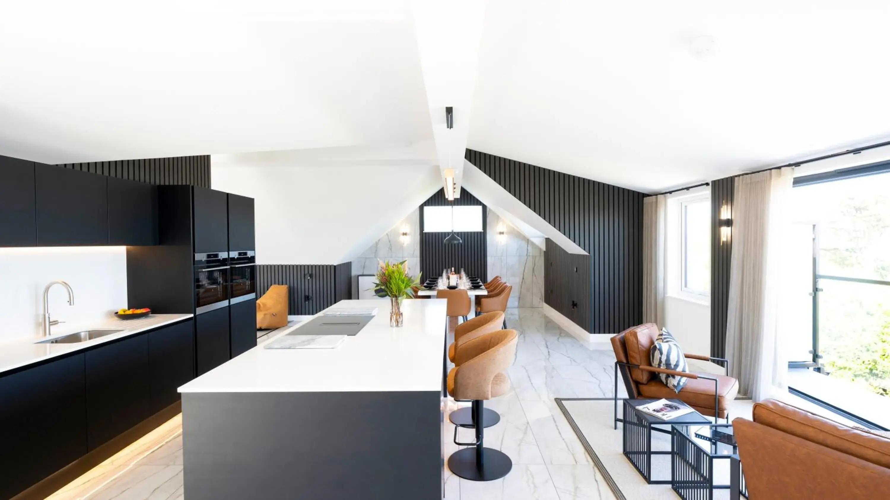 Six-Bedroom House in Carbis Bay and Spa Hotel Six-Bedroom House in Carbis Bay and Spa Hotel