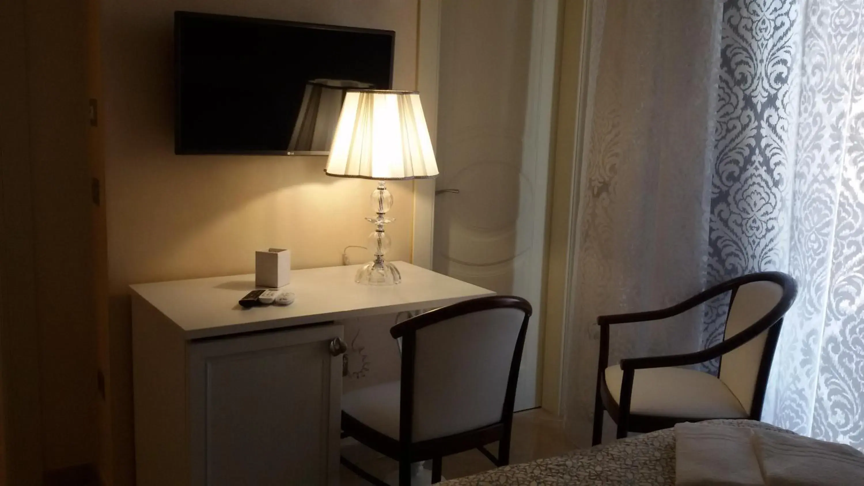 Deluxe Double Room with Terrace in Daphnae House Deluxe Double Room with Terrace in Daphnae House